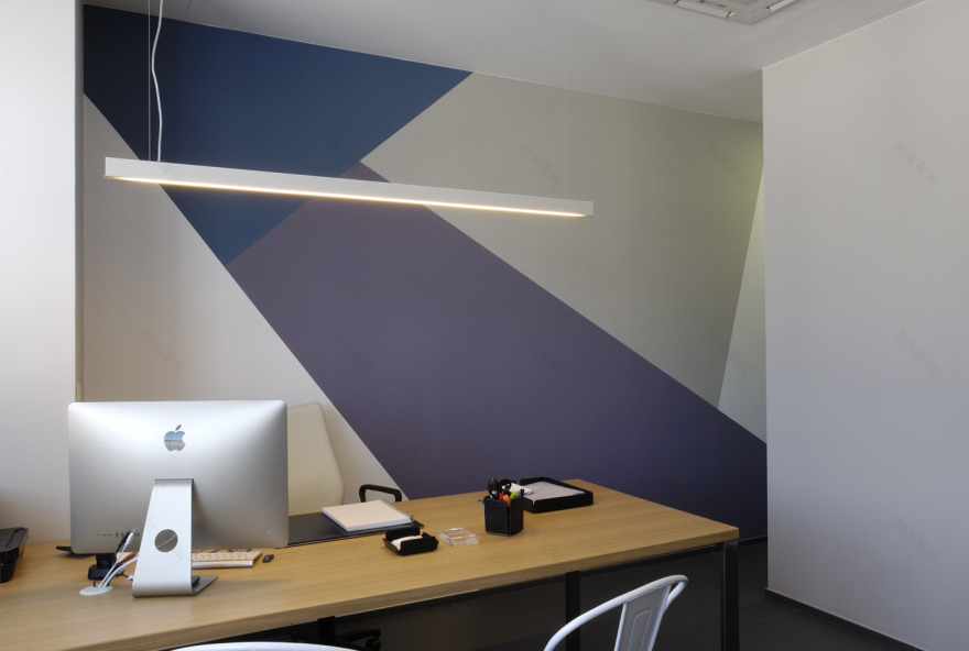 颠覆工业风,打造灵动办公空间-4