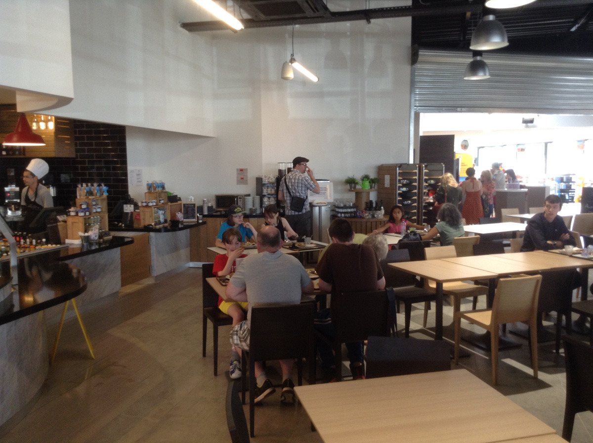 2017 年完成的 Autog Grill 餐厅设计-37