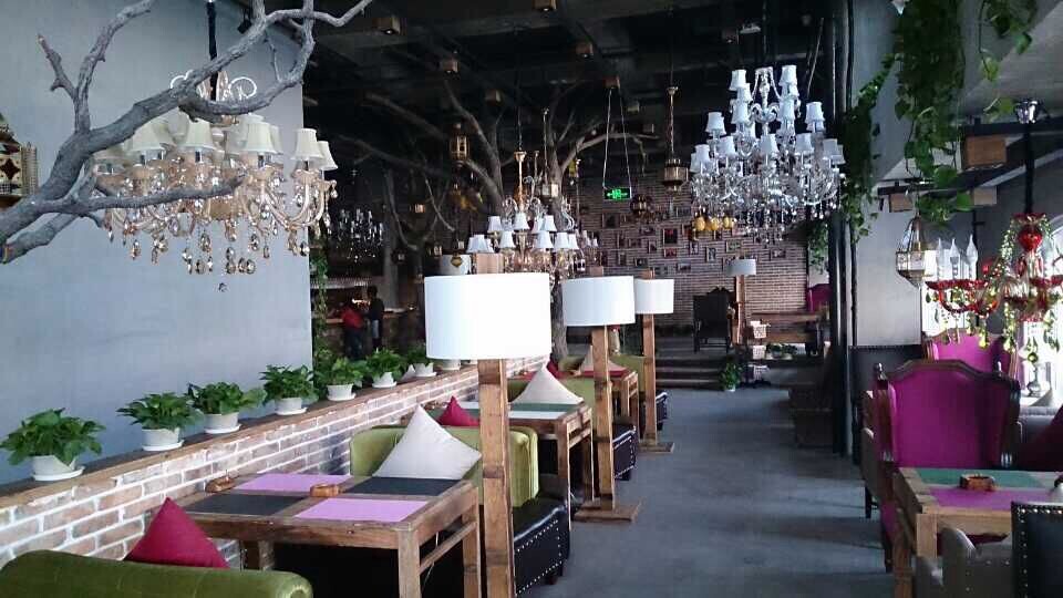 郭准归本主义咖啡馆设计-13