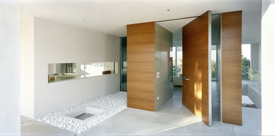 意式海岸住宅，白色“带状”空间诠释生活美学-7