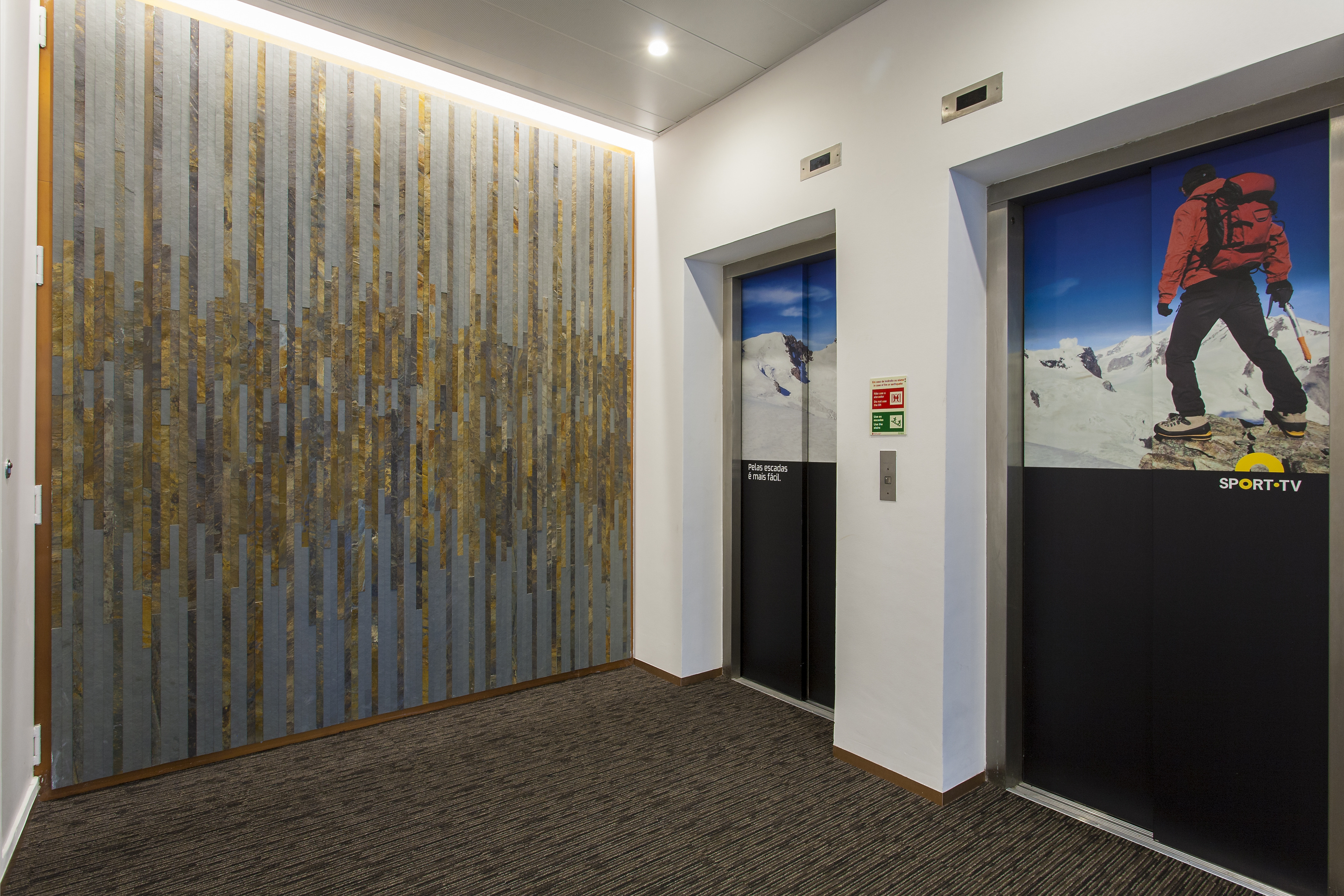 创新科技风，Sport TV 葡萄牙总部室内设计-18