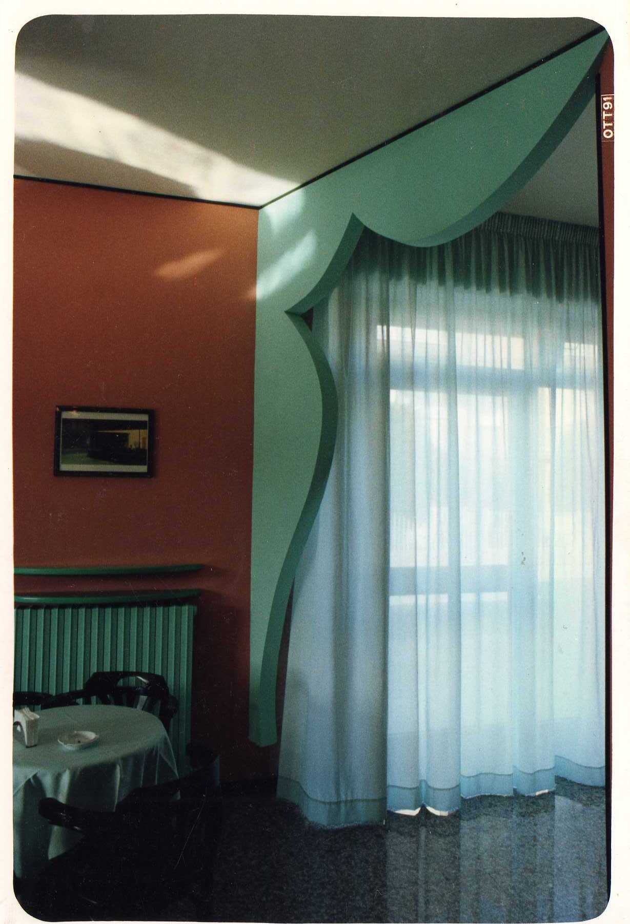 1991 年完成的会议酒吧 | 定制家具与独特设计-3