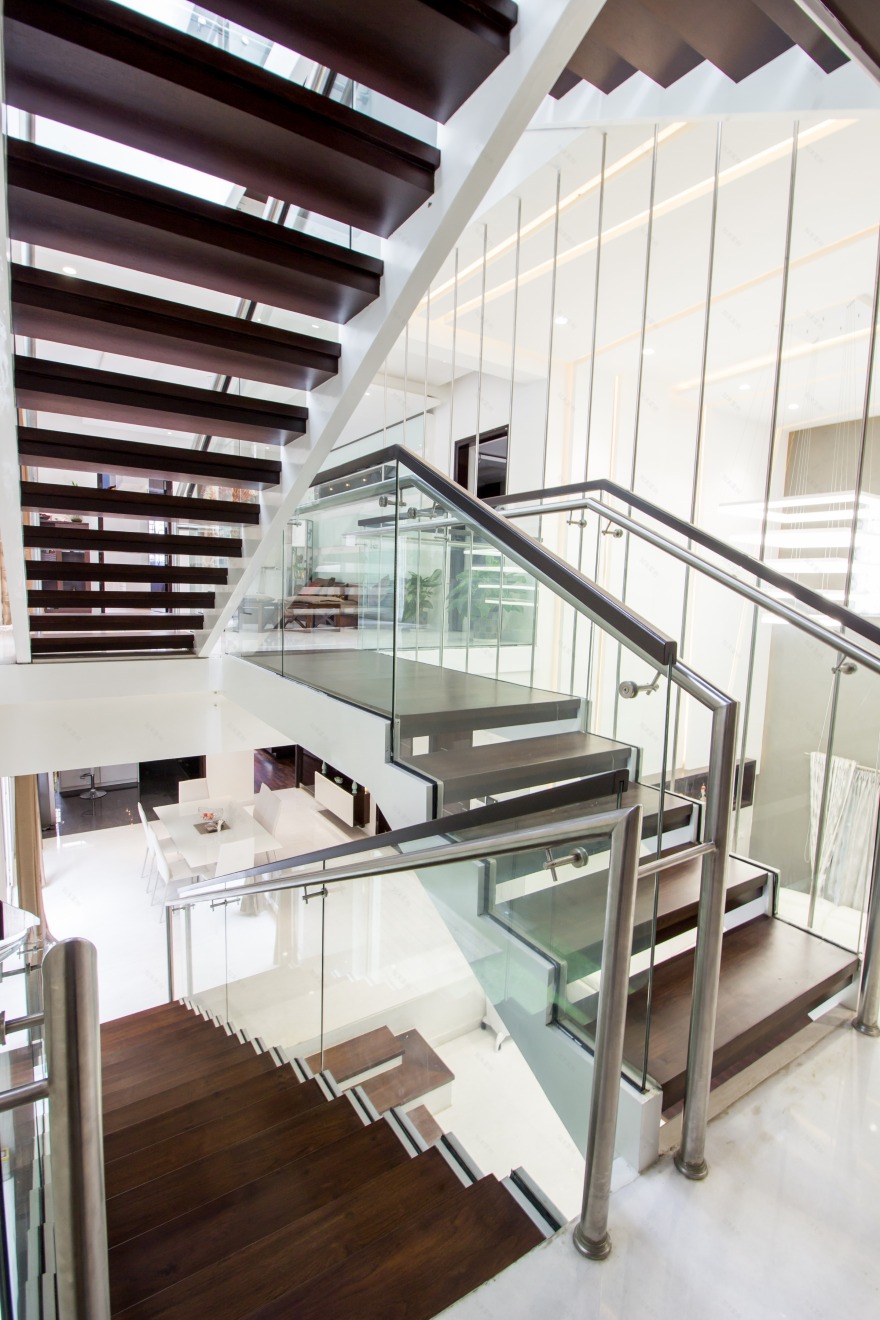 现代优雅的科拉曼加独立住宅设计-22