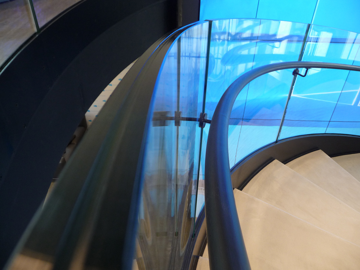 微软米兰新总部螺旋楼梯设计-19