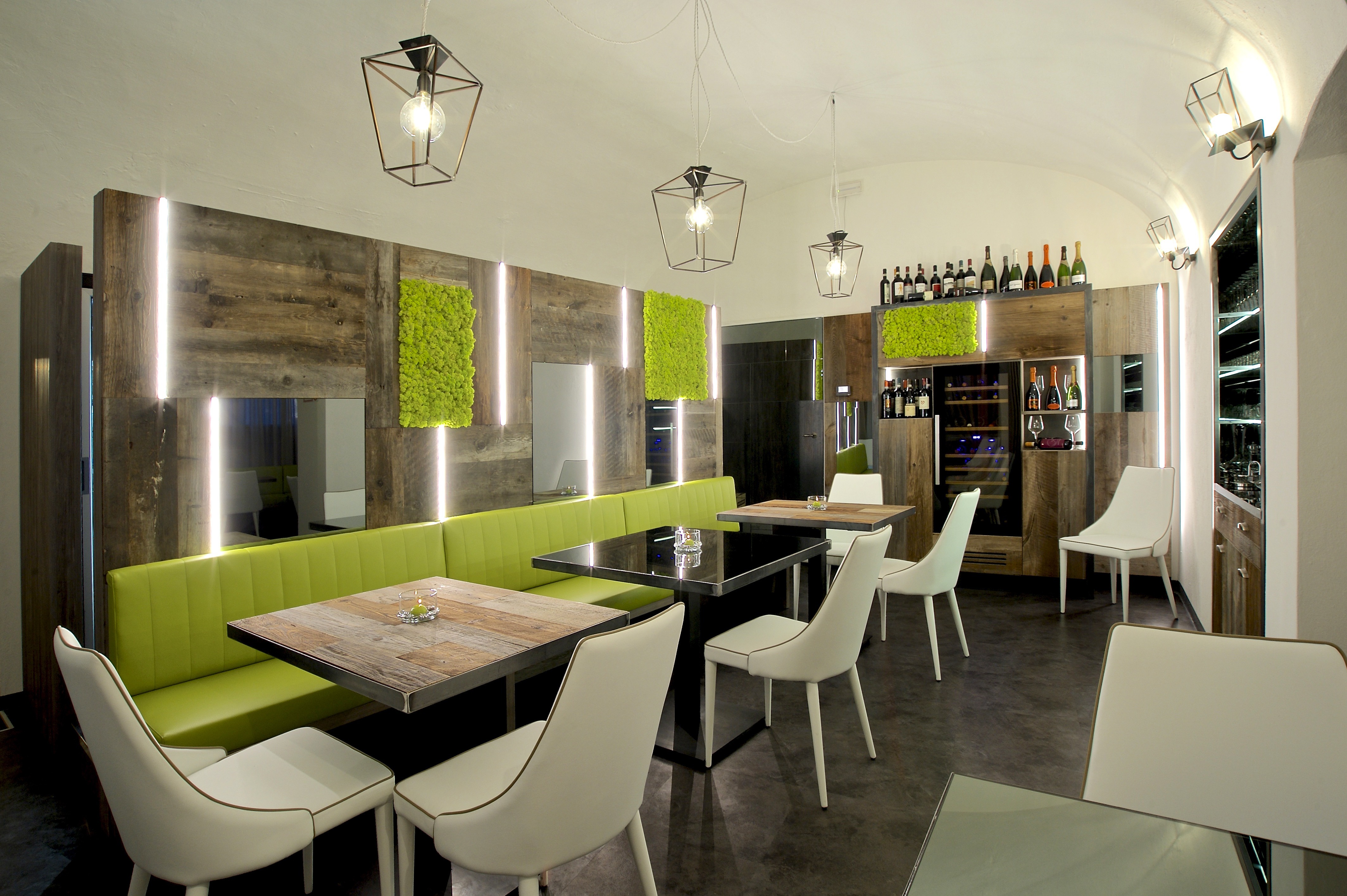 历史建筑中的现代餐厅设计-1