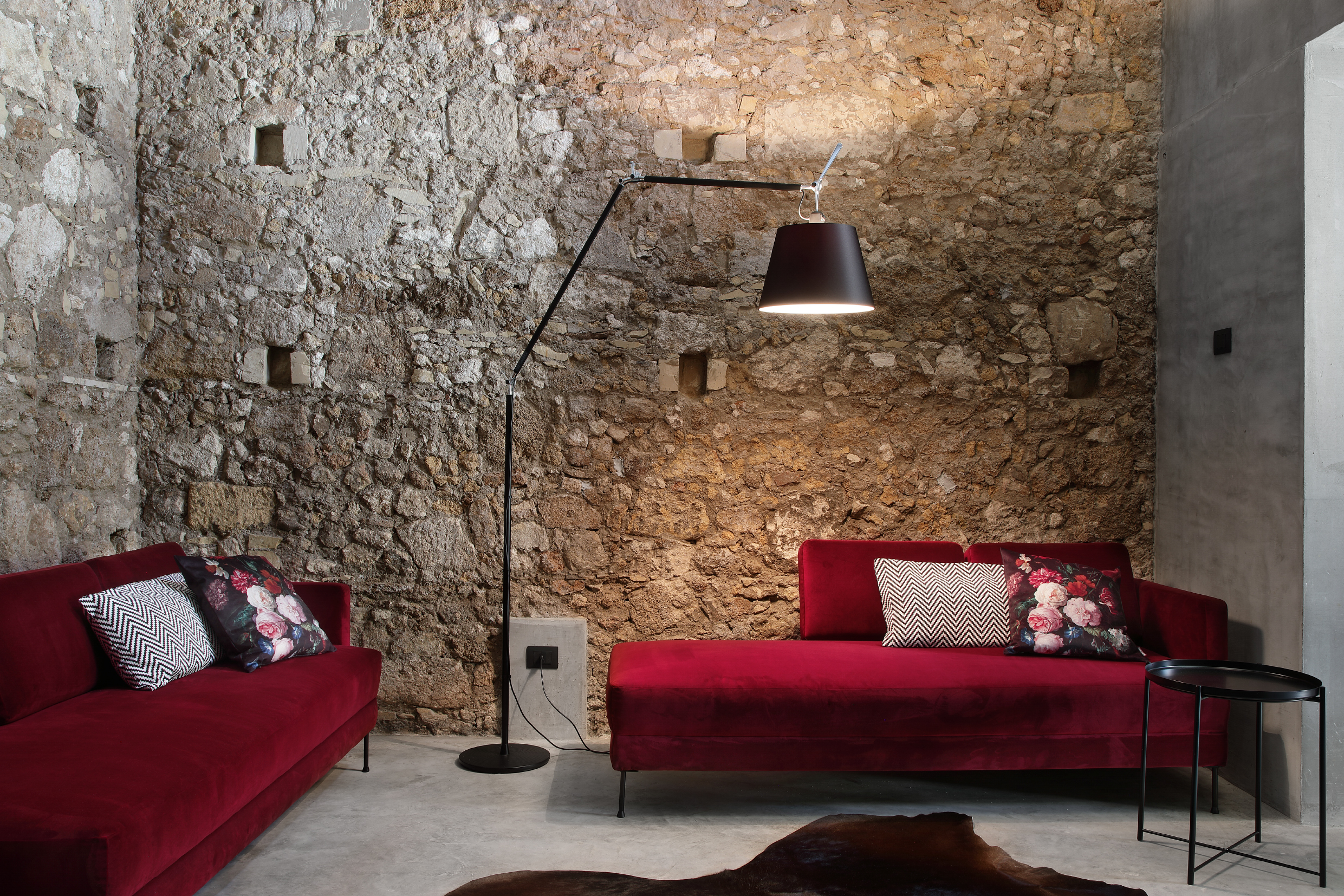 温馨意式家居，打造现代生活空间-0