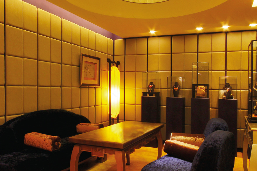 "C"珠宝店 | 传统与现代的完美交融-8