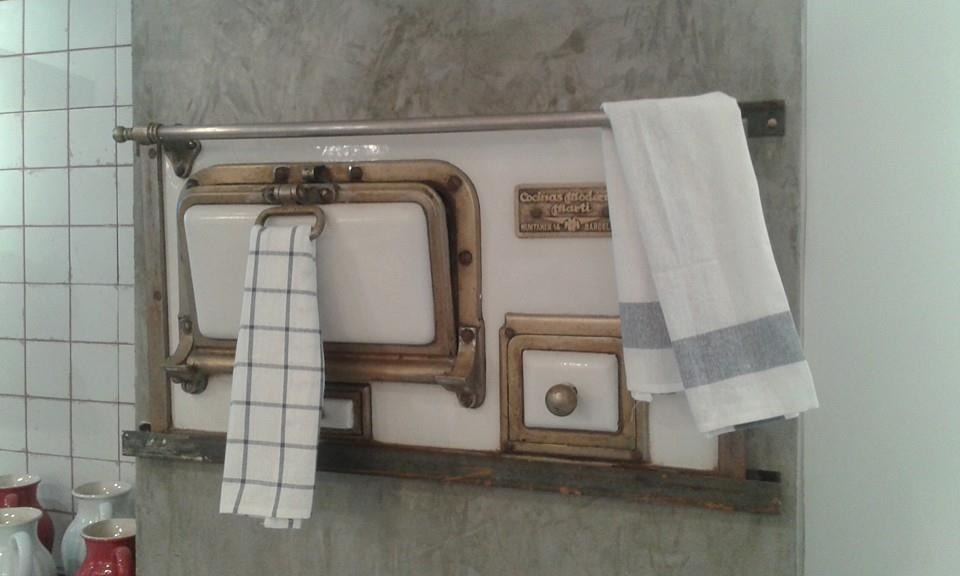 2014 年完成的普罗旺斯风格酒吧设计-11