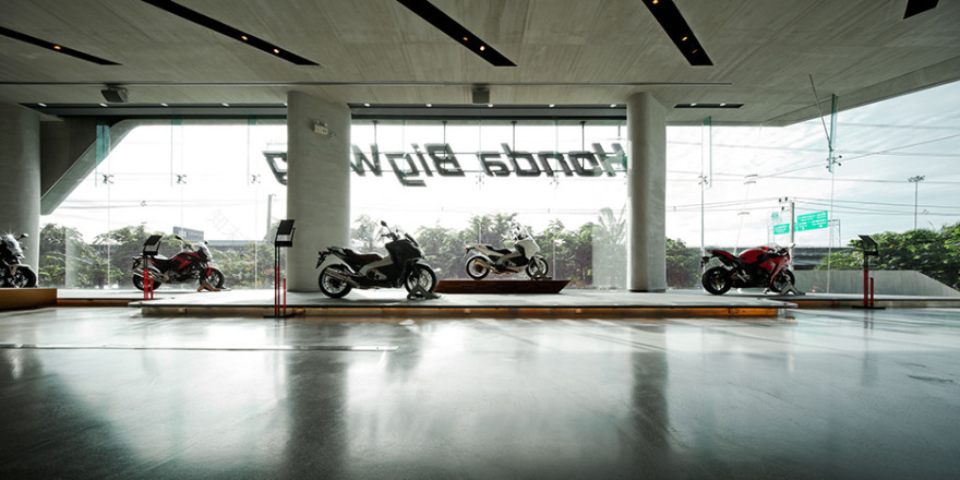 本田大翅膀摩托车展厅-5