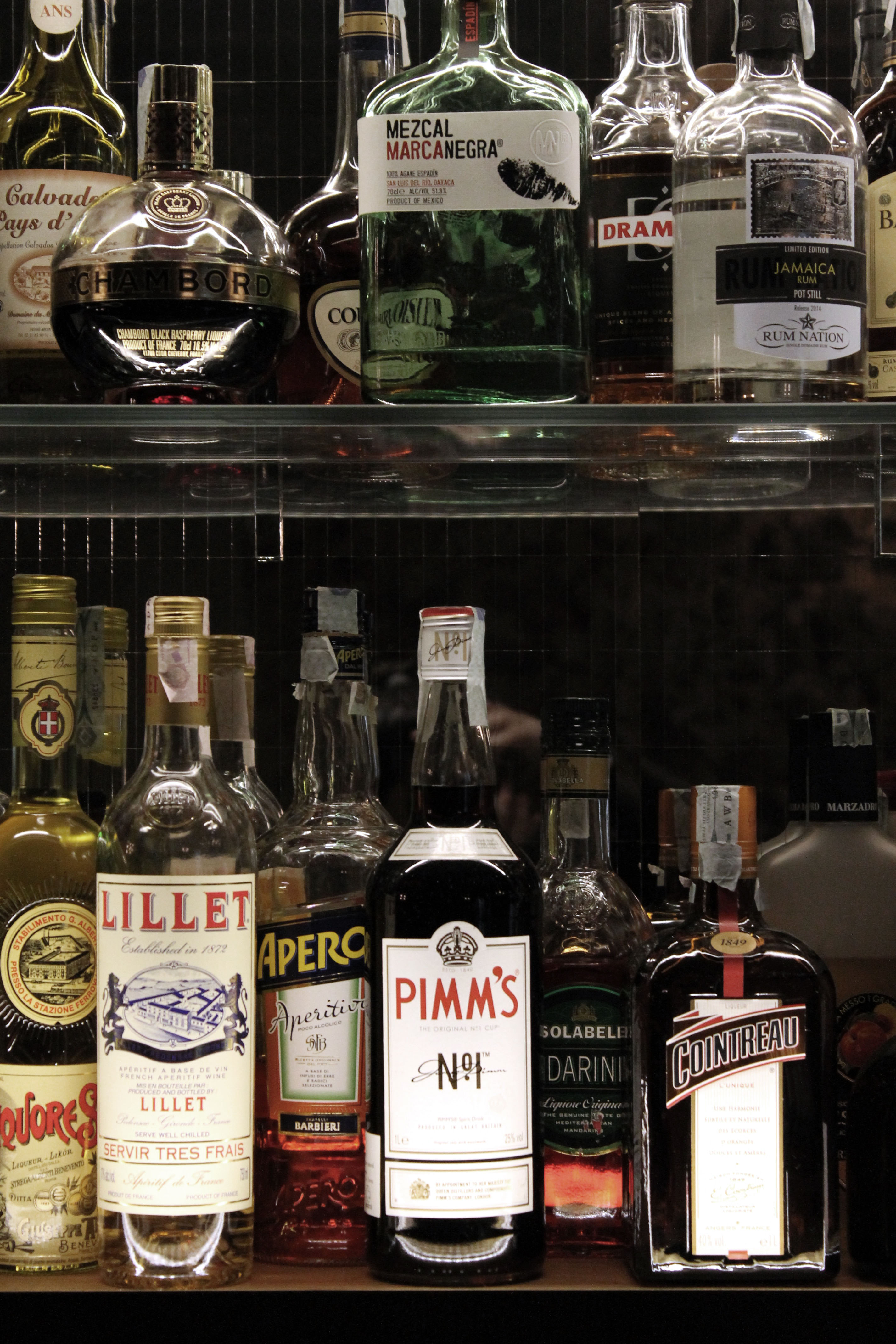 历史与当代交融的意大利餐厅设计-9