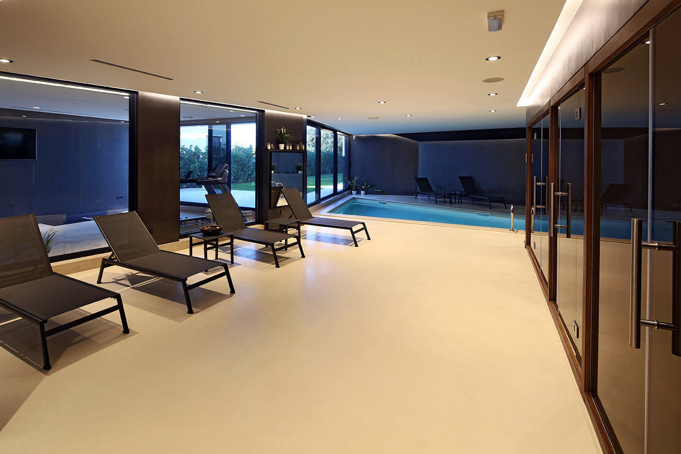 Villa Lucy | 简约时尚的海滨别墅设计-6