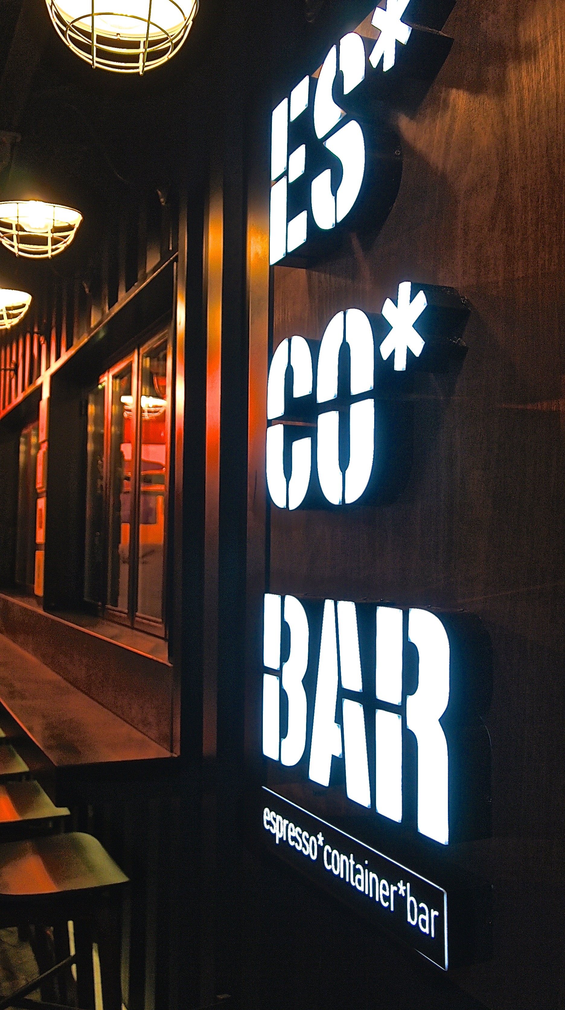 Es*co*bar 咖啡厅-12