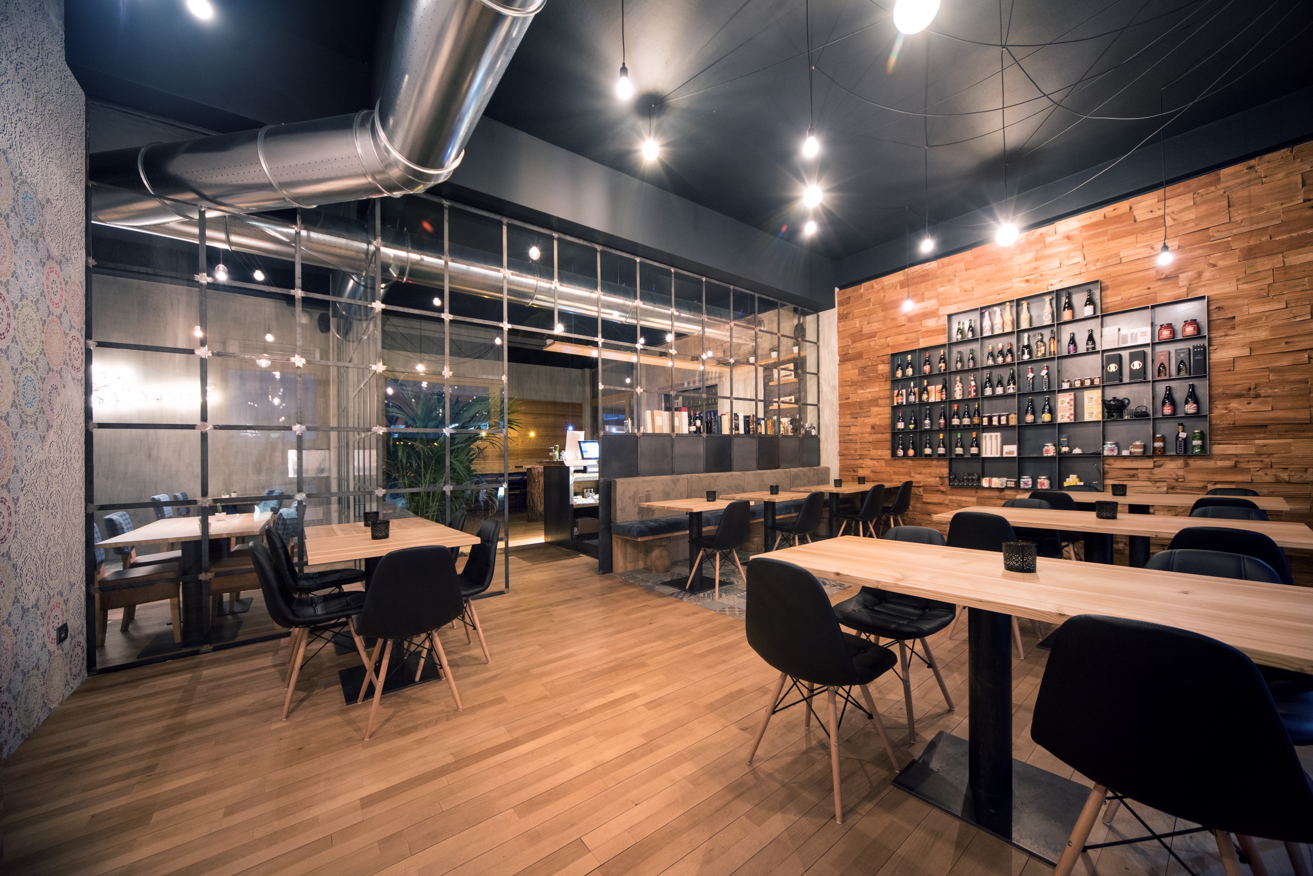 2016 年完成的 Viaprade8 酒吧餐厅设计-0