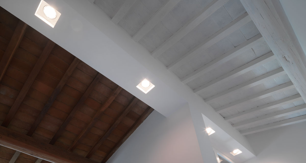 佛罗伦萨百年老宅现代重生，自然光与人工光完美融合-8