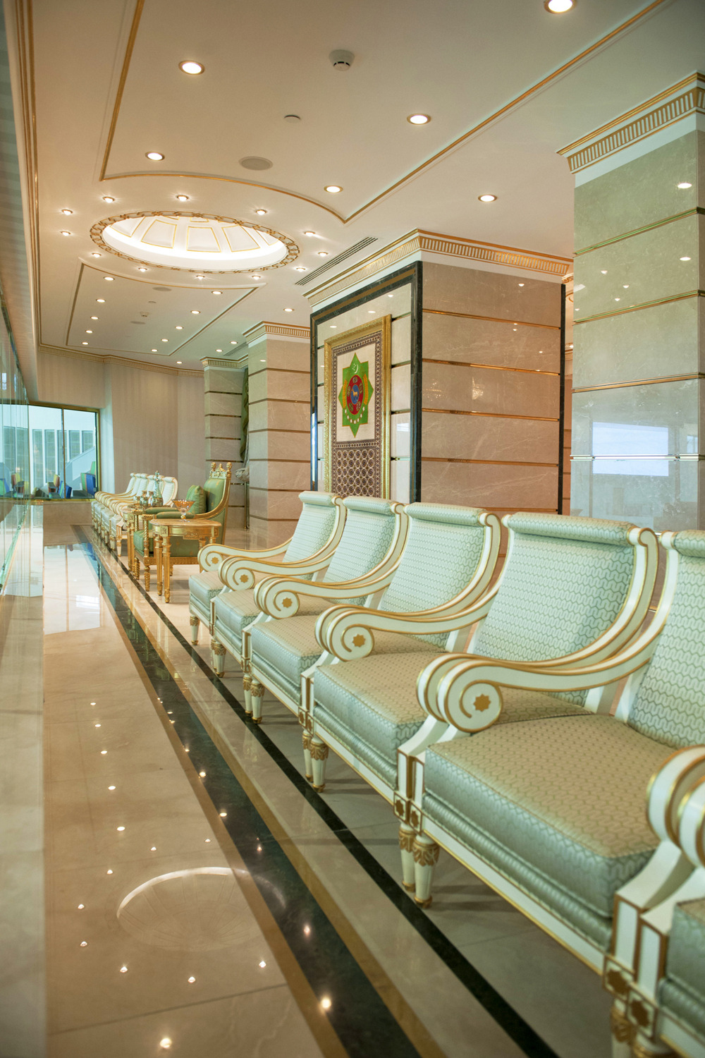 2013 年完工的小型运动场，设计独特引人注目-8