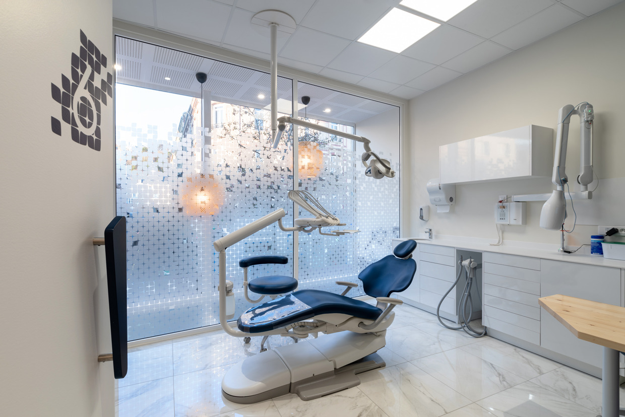 解构之光 · 勒阿弗尔牙科中心-8