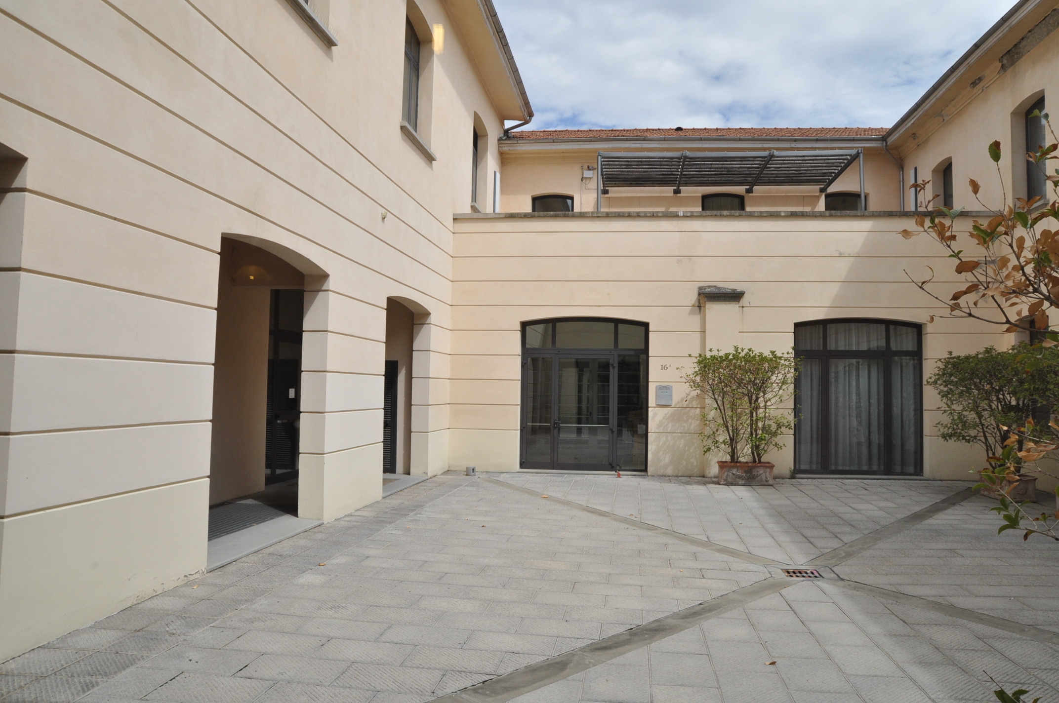 博洛尼亚和平法官办公楼-5