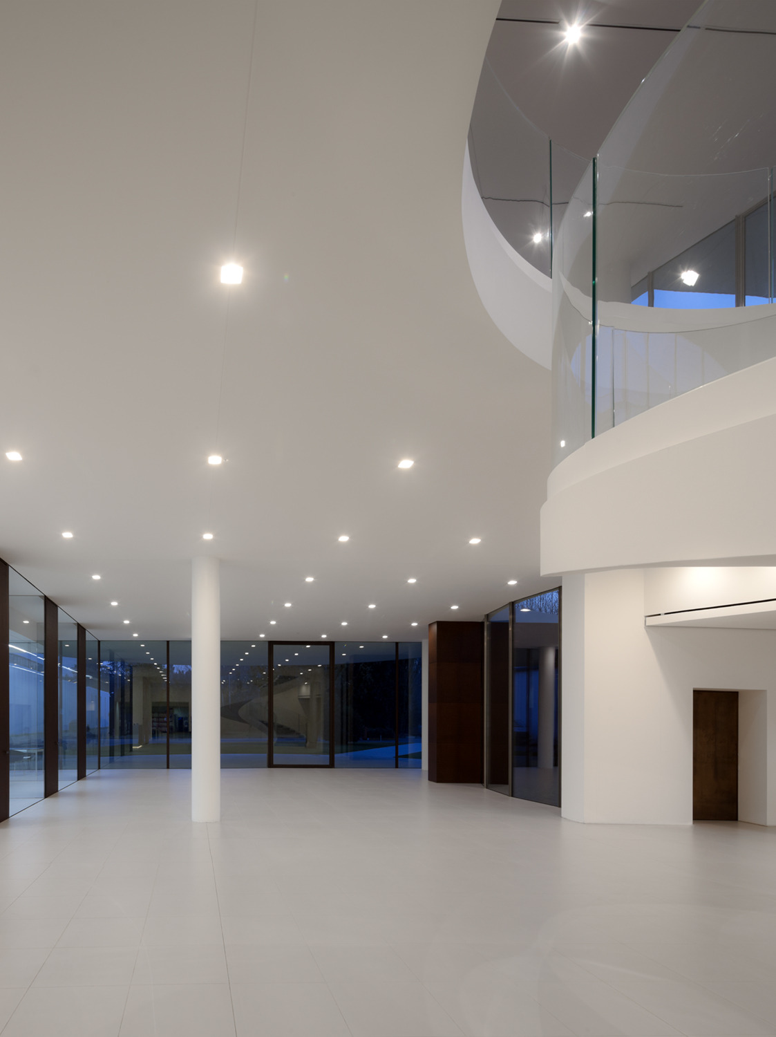 意式风格的 Secco Sistemi 总部办公空间设计-36