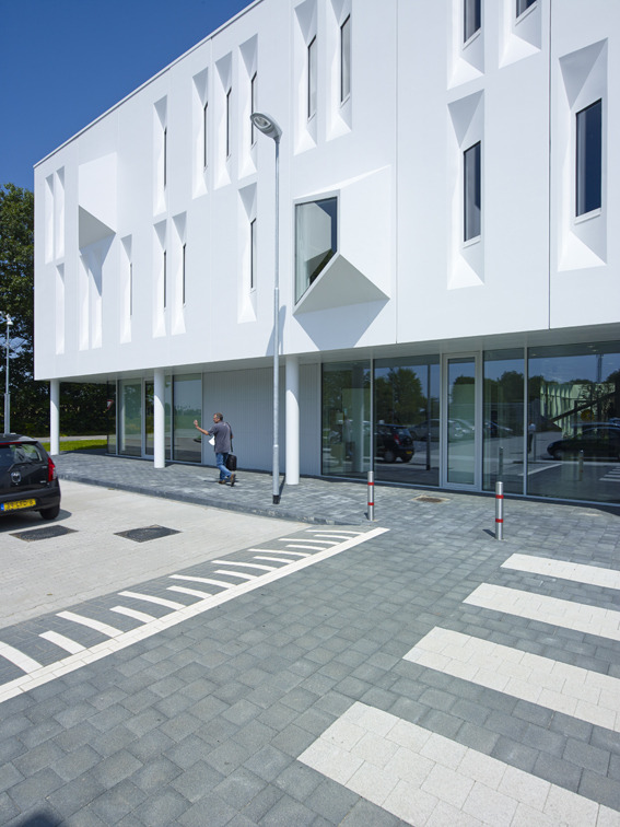 区域办事处埃内斯·文洛-1