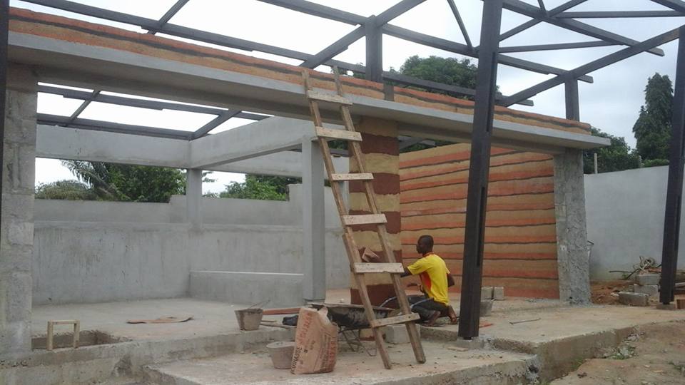 2016 年完成的土坯与木质结合的企业总部设计-7