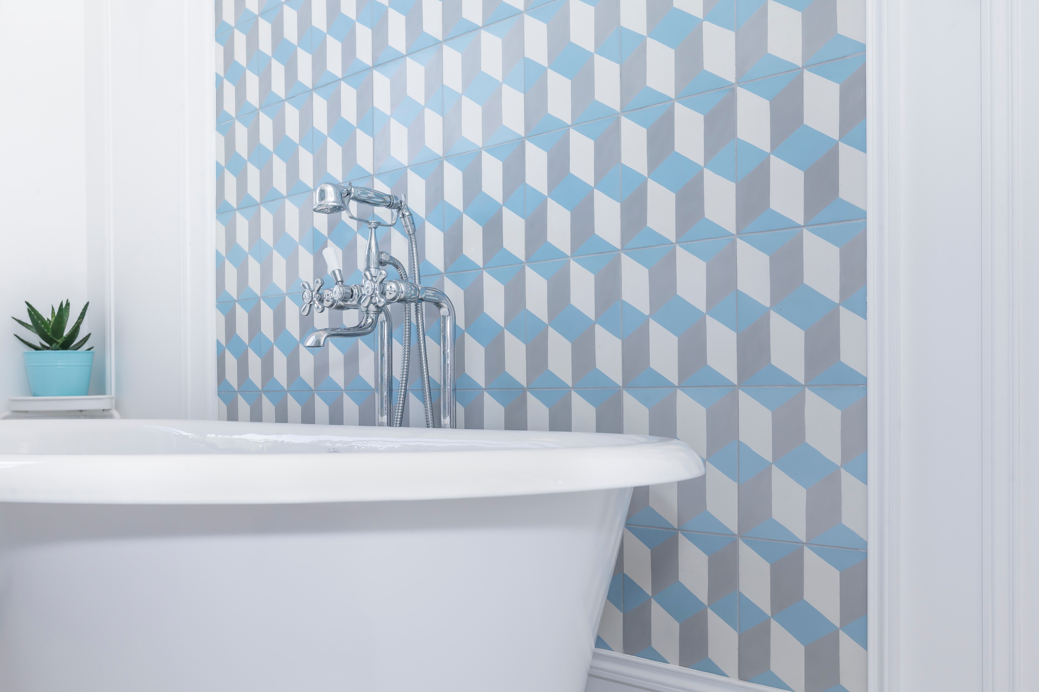 复古风格的一楼卫浴改造-6