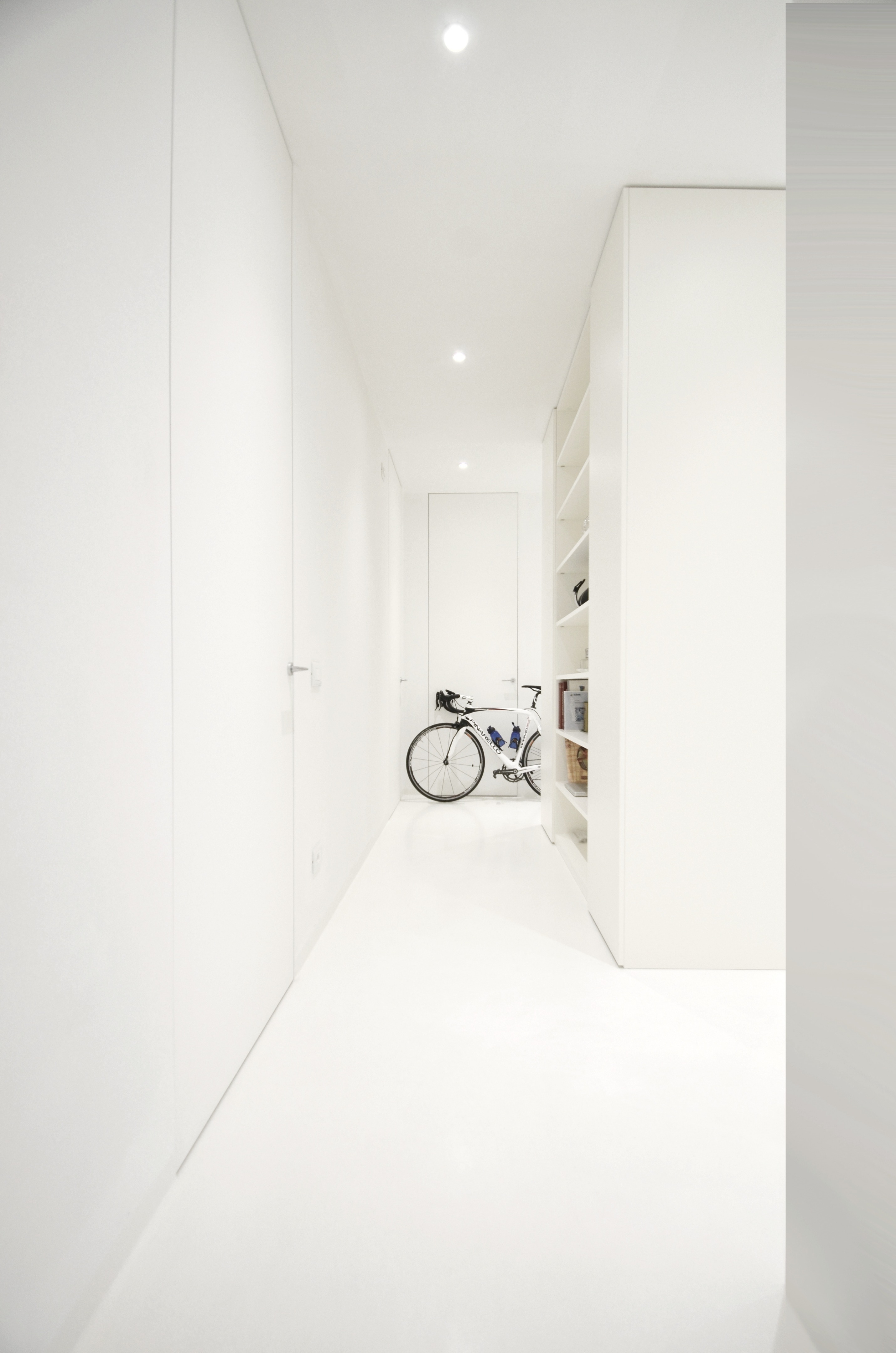 简约白色调，城市美景尽收眼底-15