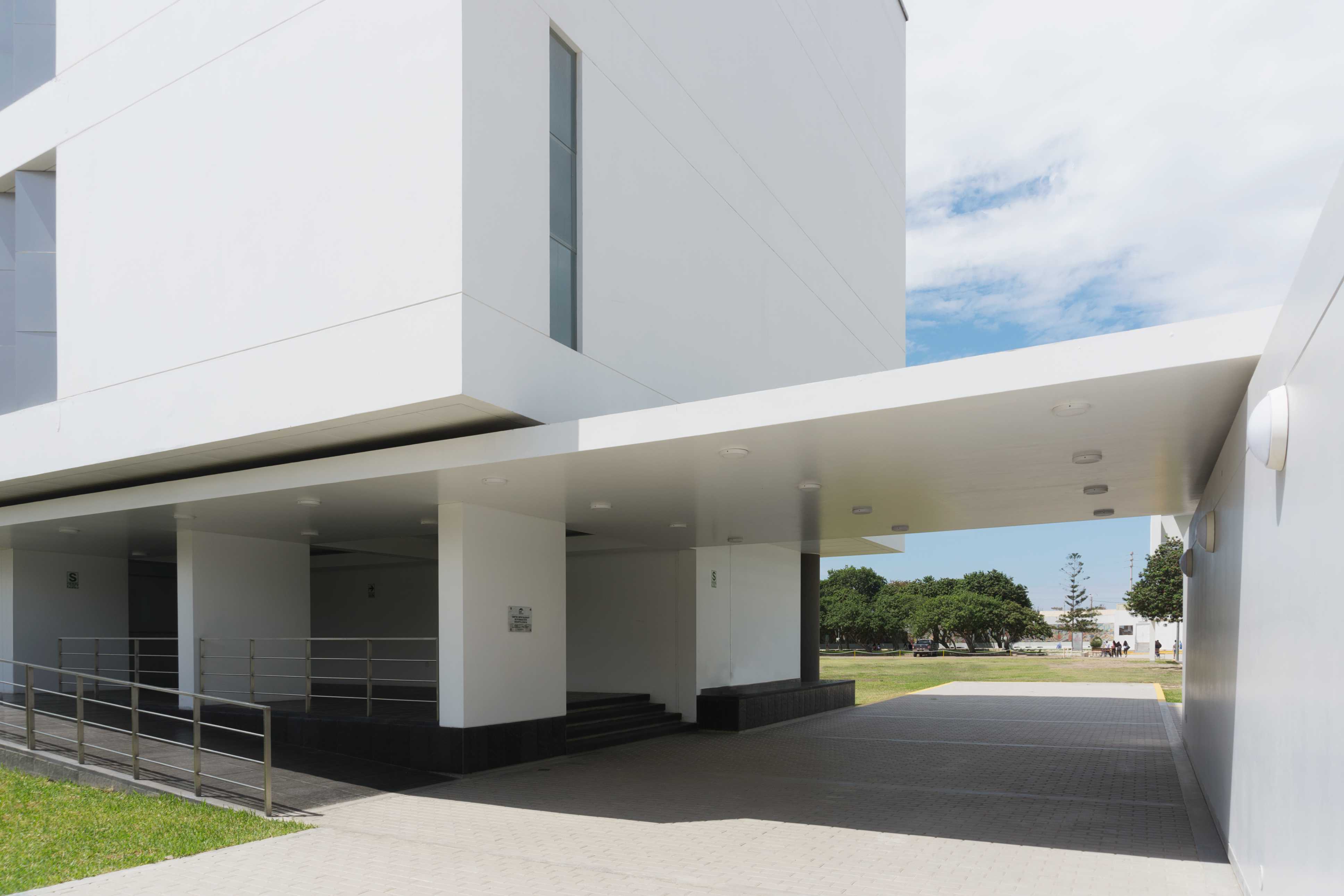 培训和牙科服务中心·USAT-13