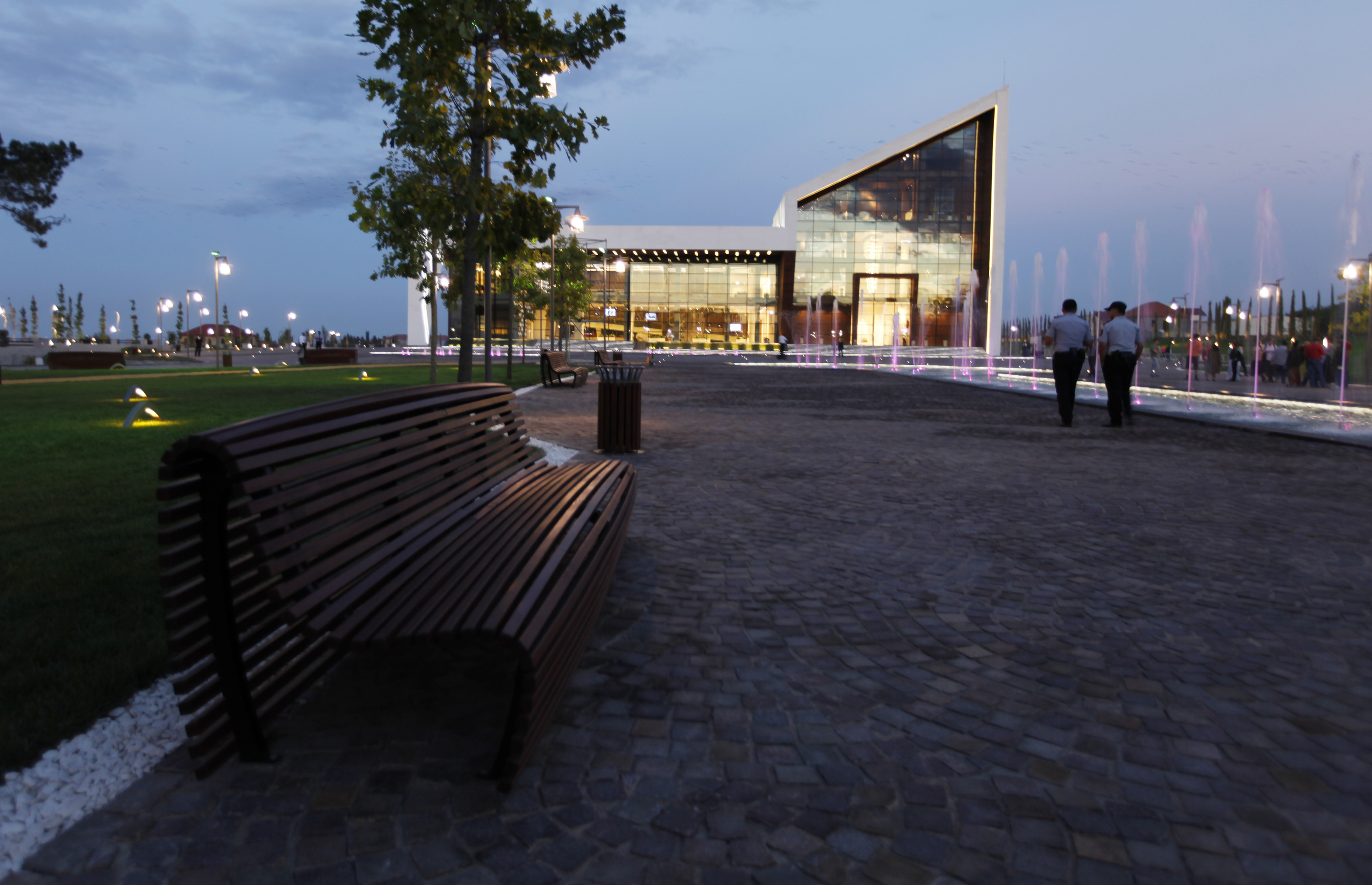 阿塞拜疆 Shamkir 城市公园公共设施设计-0