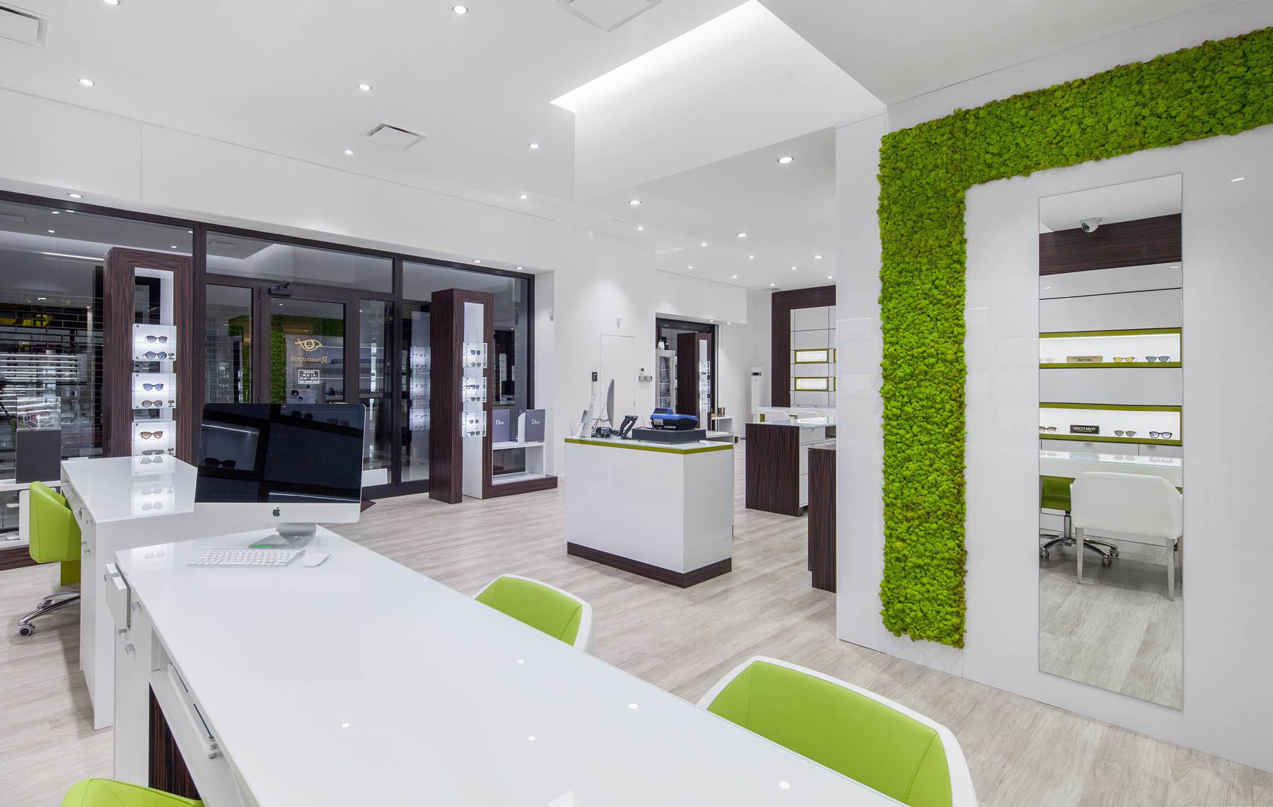 光学商店改造中的摄影艺术-17