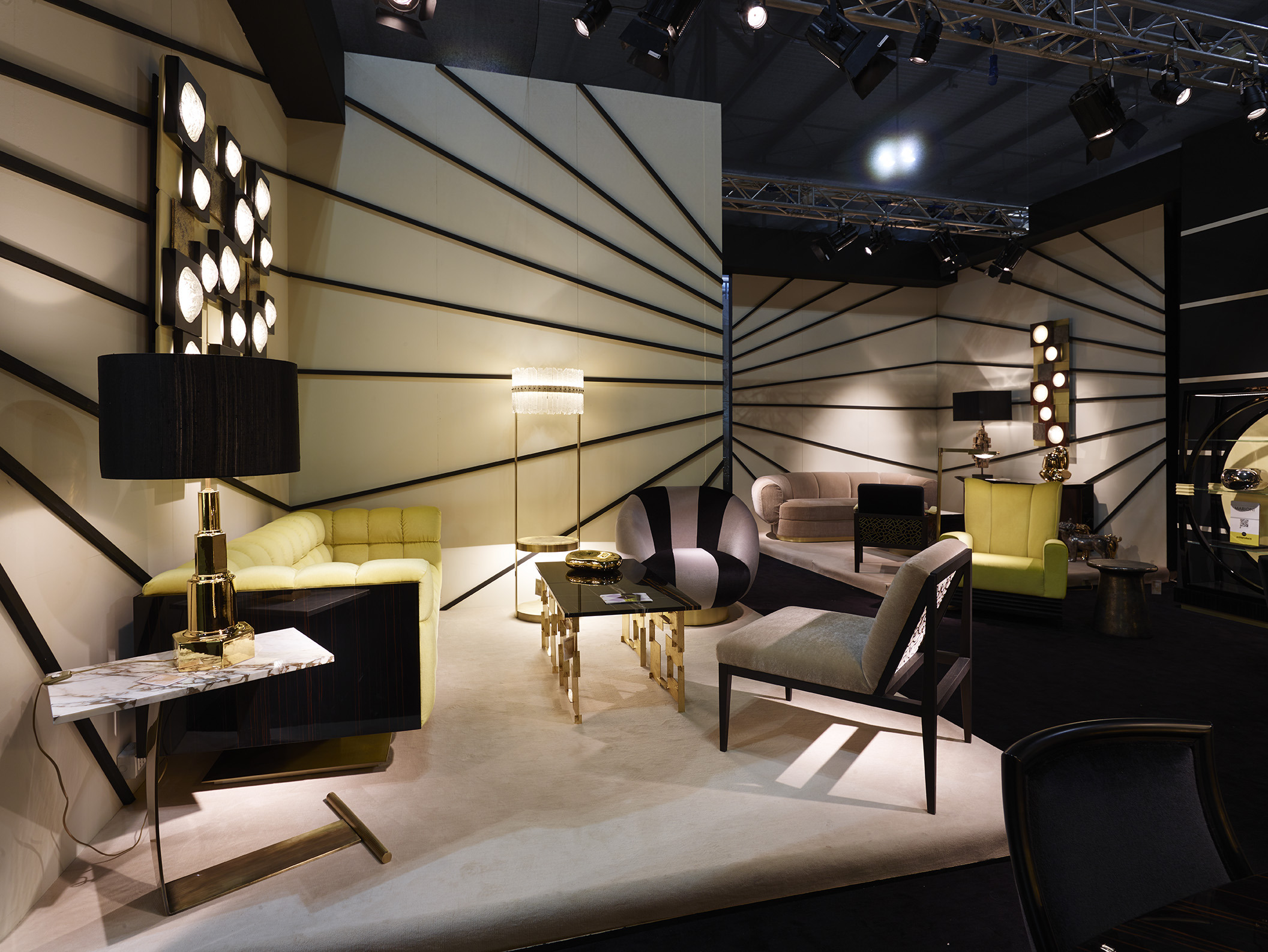 2015 年米兰家具展临时展位设计-32