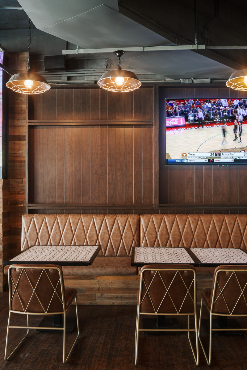 上海“骆驼”体育酒吧-9