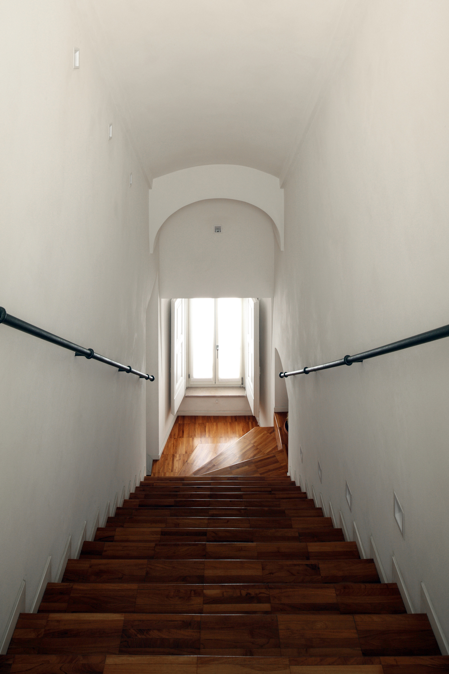 2009 年完成的私人住宅设计 | dimora E+G-12