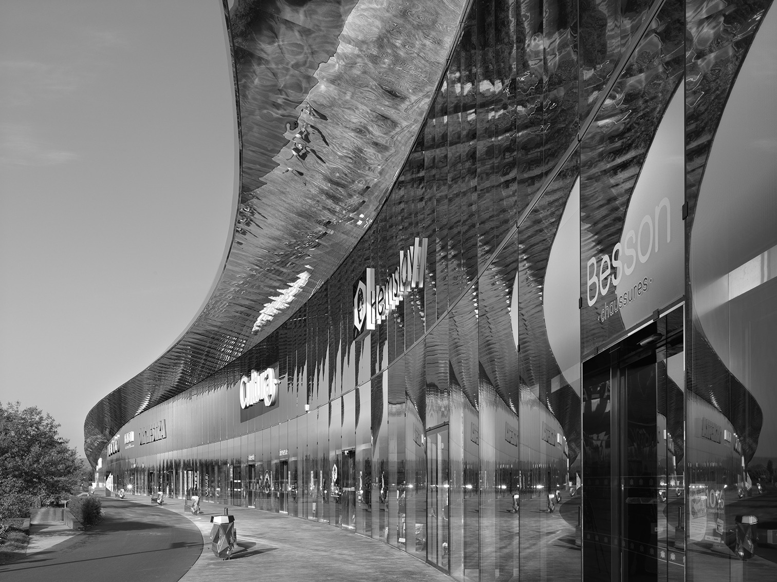 波浪 Actisud 购物中心-11