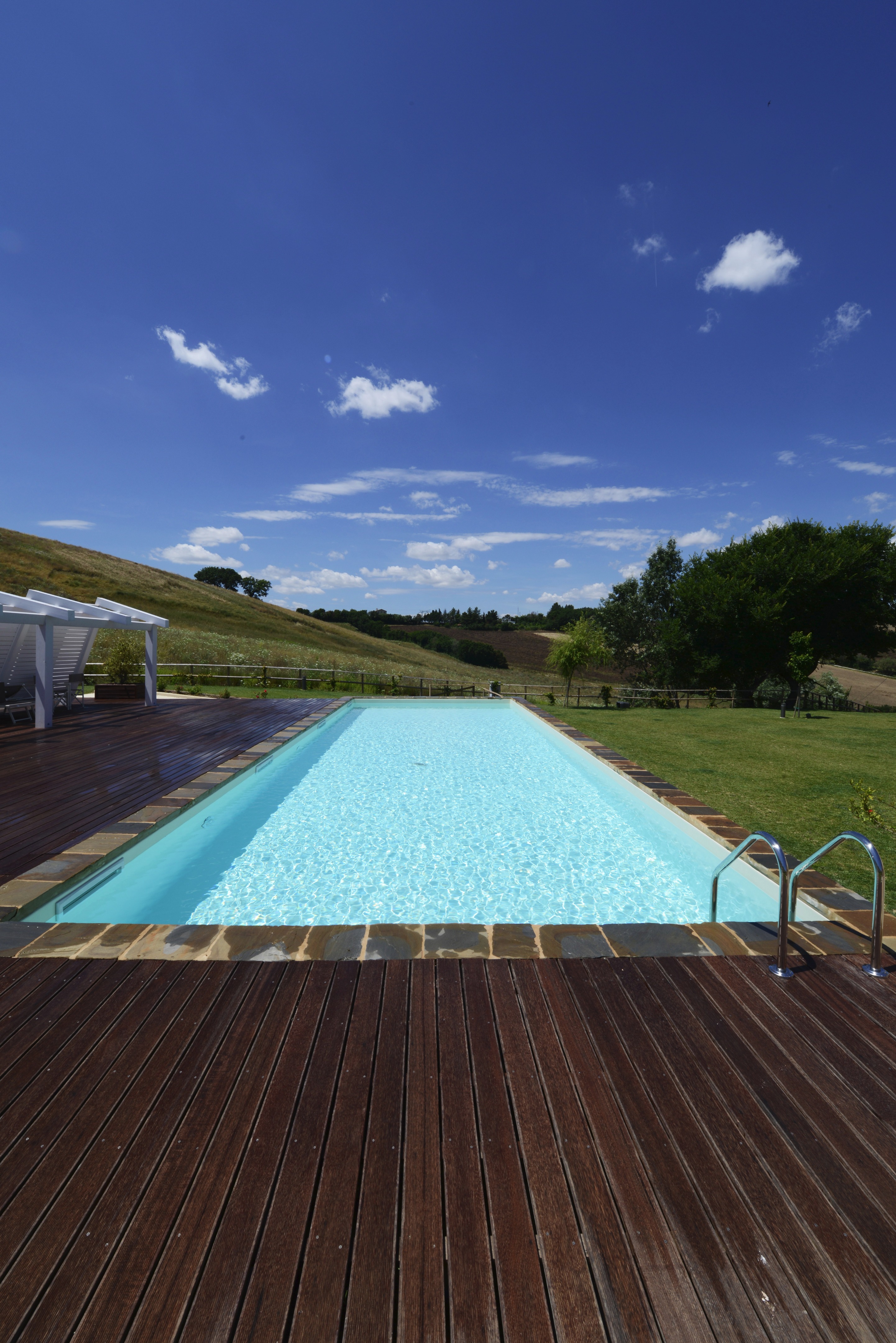 废弃农舍变身为绿色环保度假胜地·意大利"Il Gallo Senone"度假酒店-2