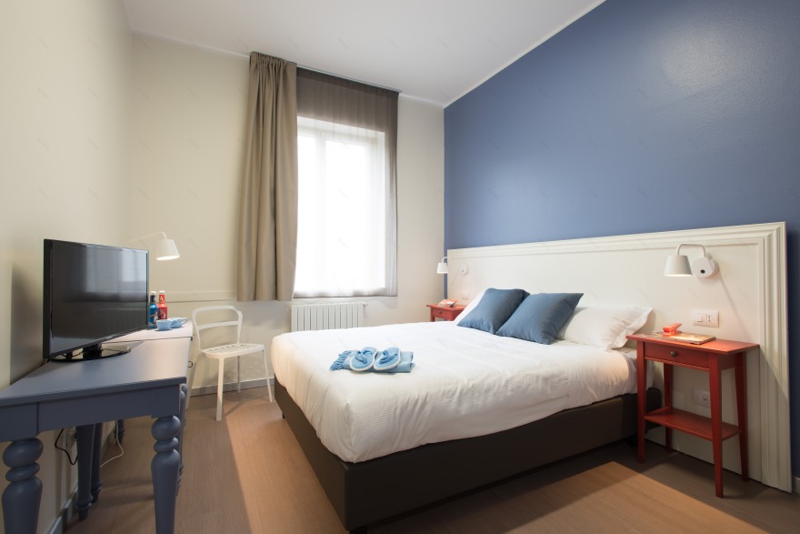 年轻活力,低成本创意的酒店客房设计-11