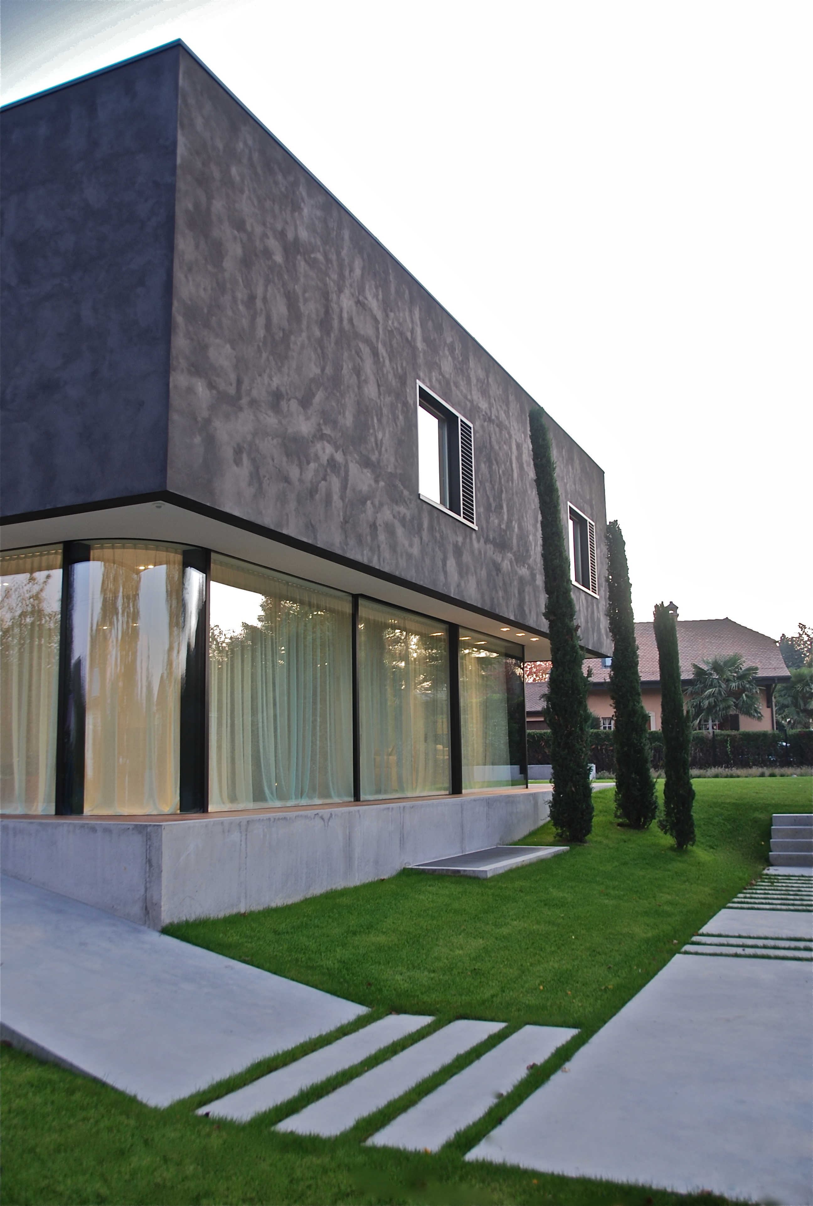 2011 年完工的家庭住宅 | 精致室内设计与定制家具-1