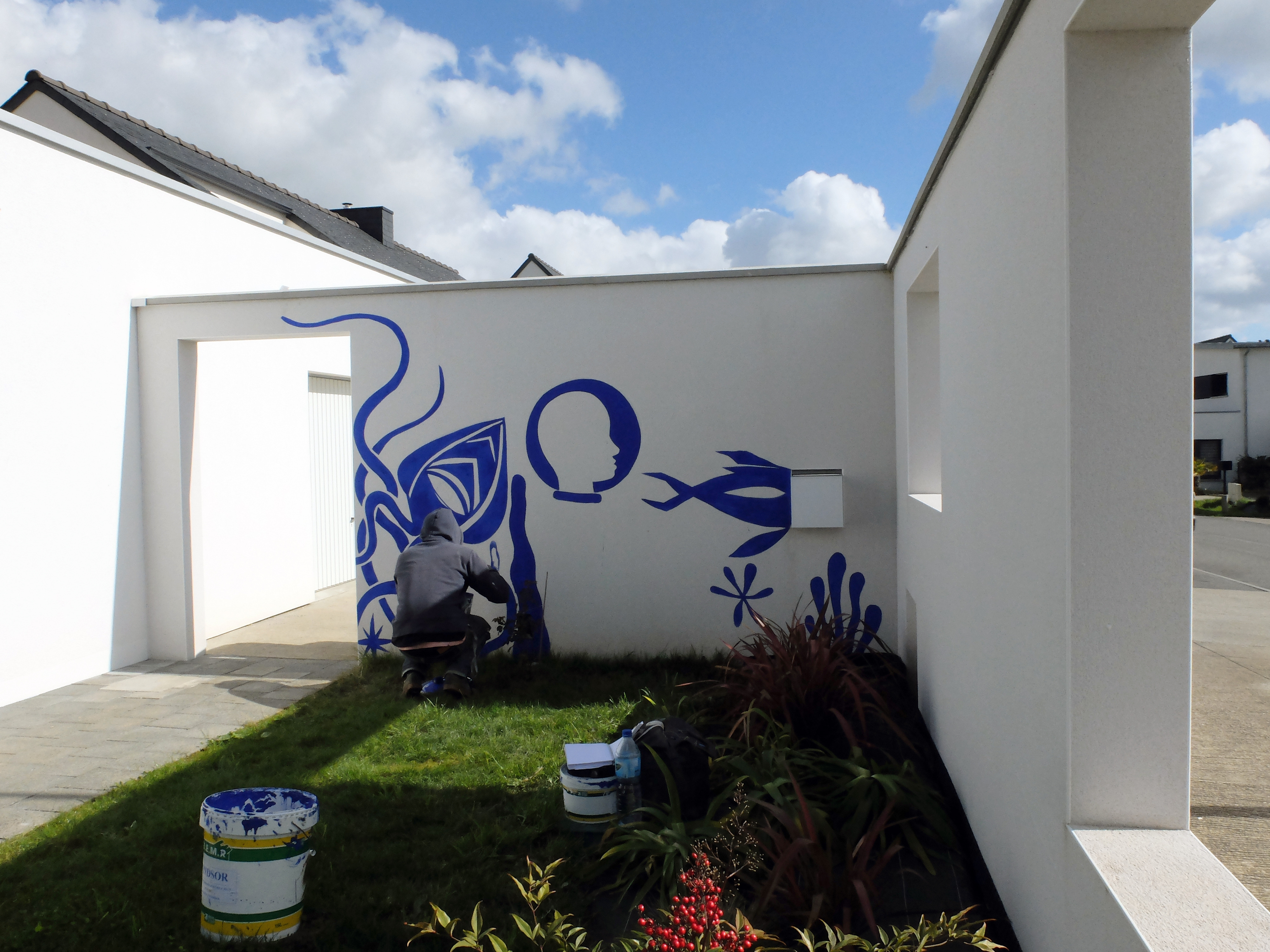 现代简约家居，光影与隐私的和谐共生-8