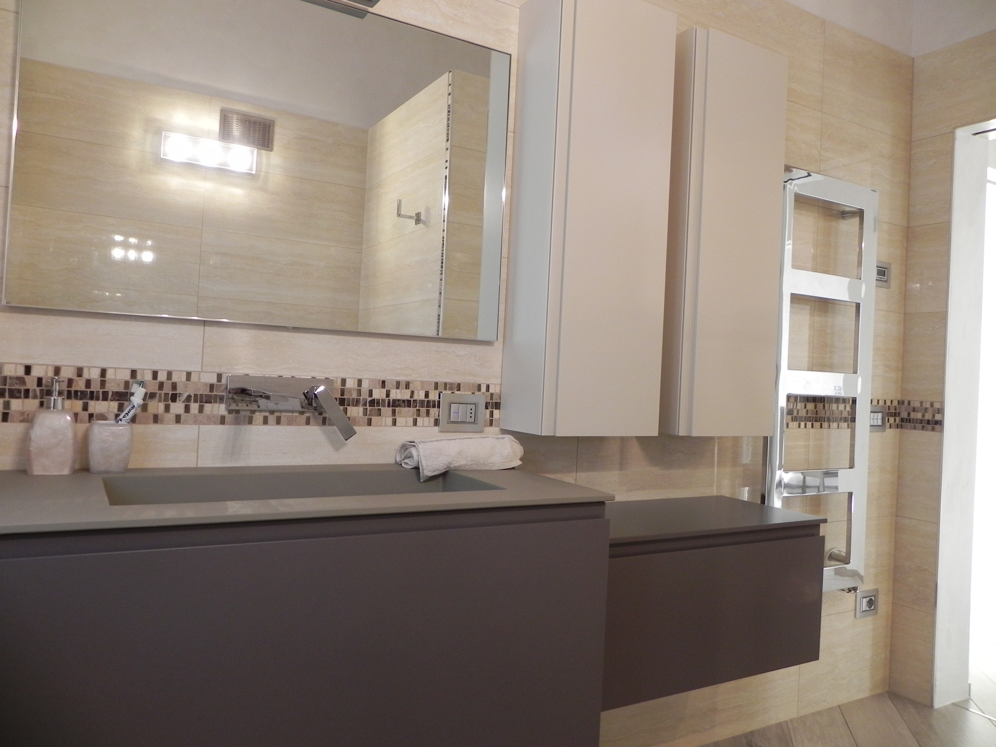 融合传统与现代的意大利木质别墅-14