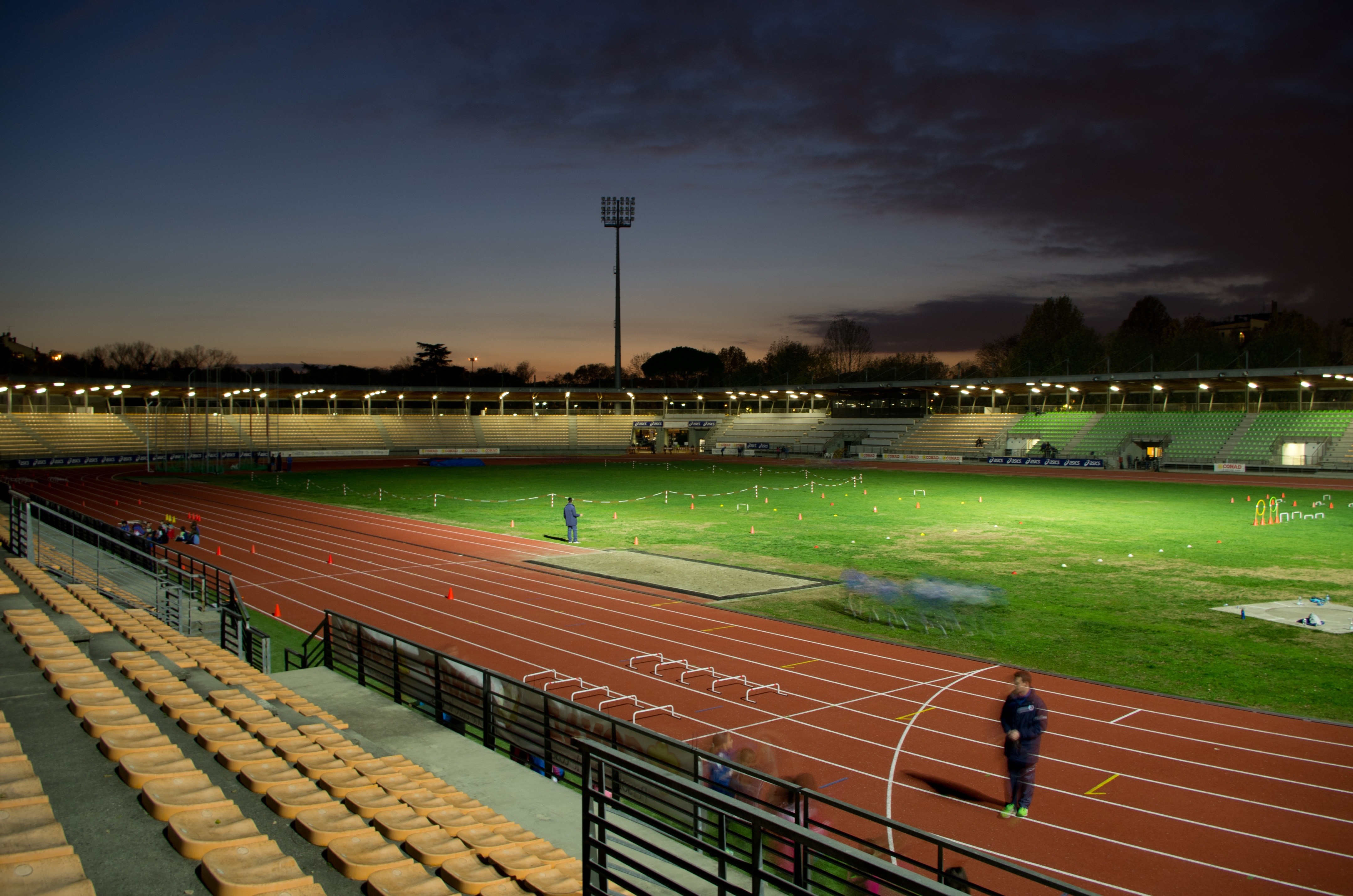 2015 年完成的意大利佛罗伦萨马拉松体育场设计-5