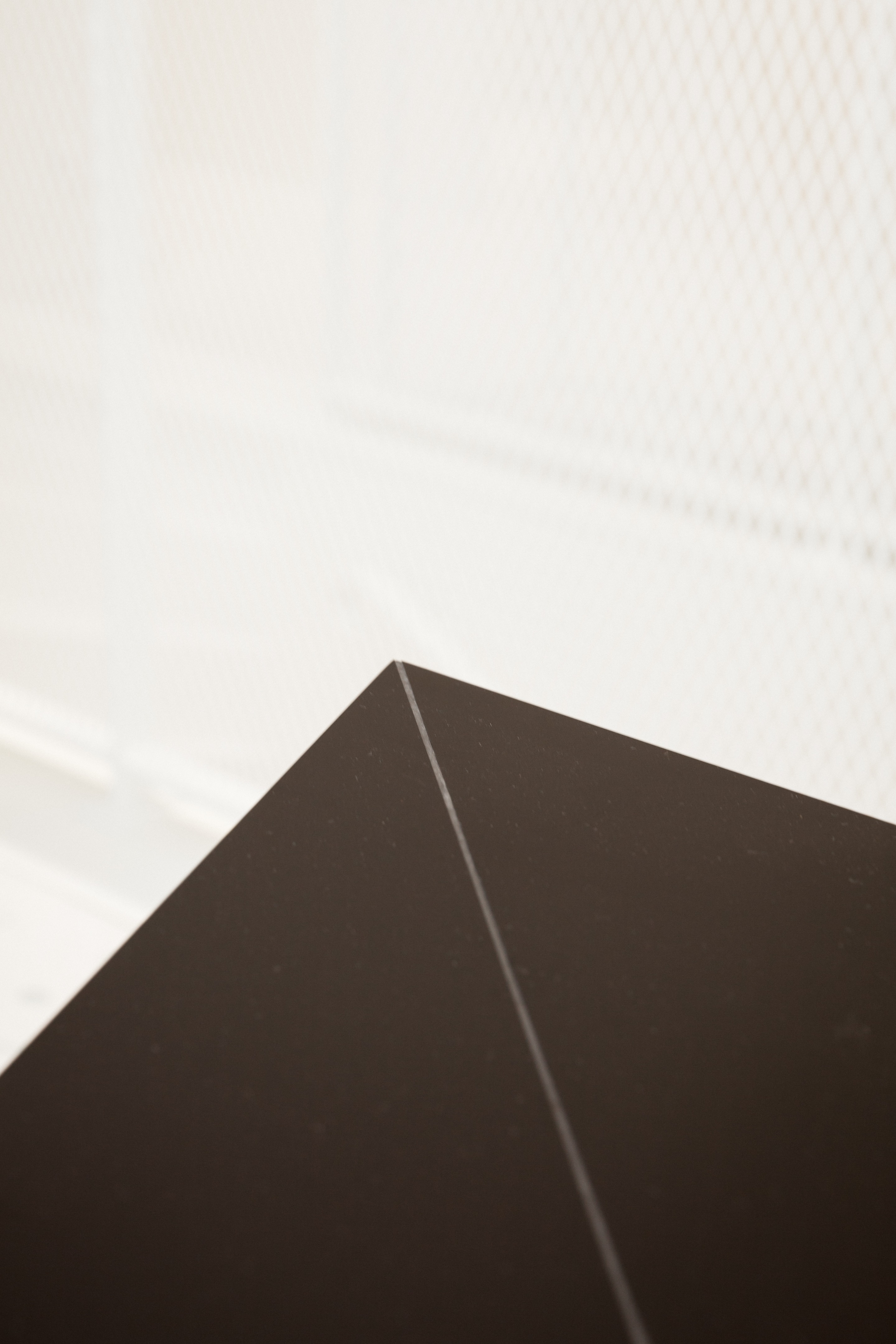 巴黎“Besides Kimchi”概念店 韩风潮流新地标-17