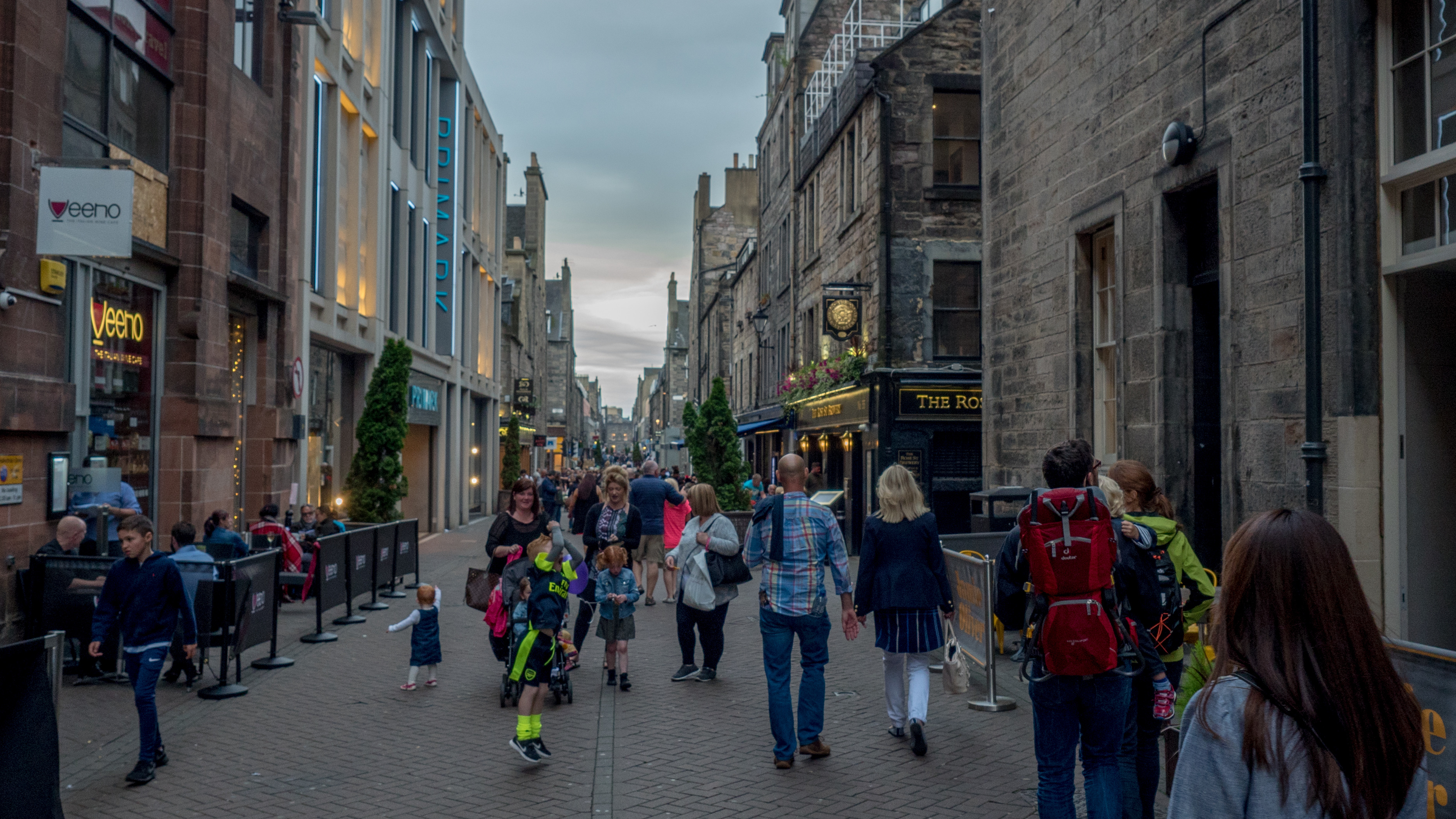 Veeno Edinburgh 意大利酒咖 | 浪漫休闲空间-13