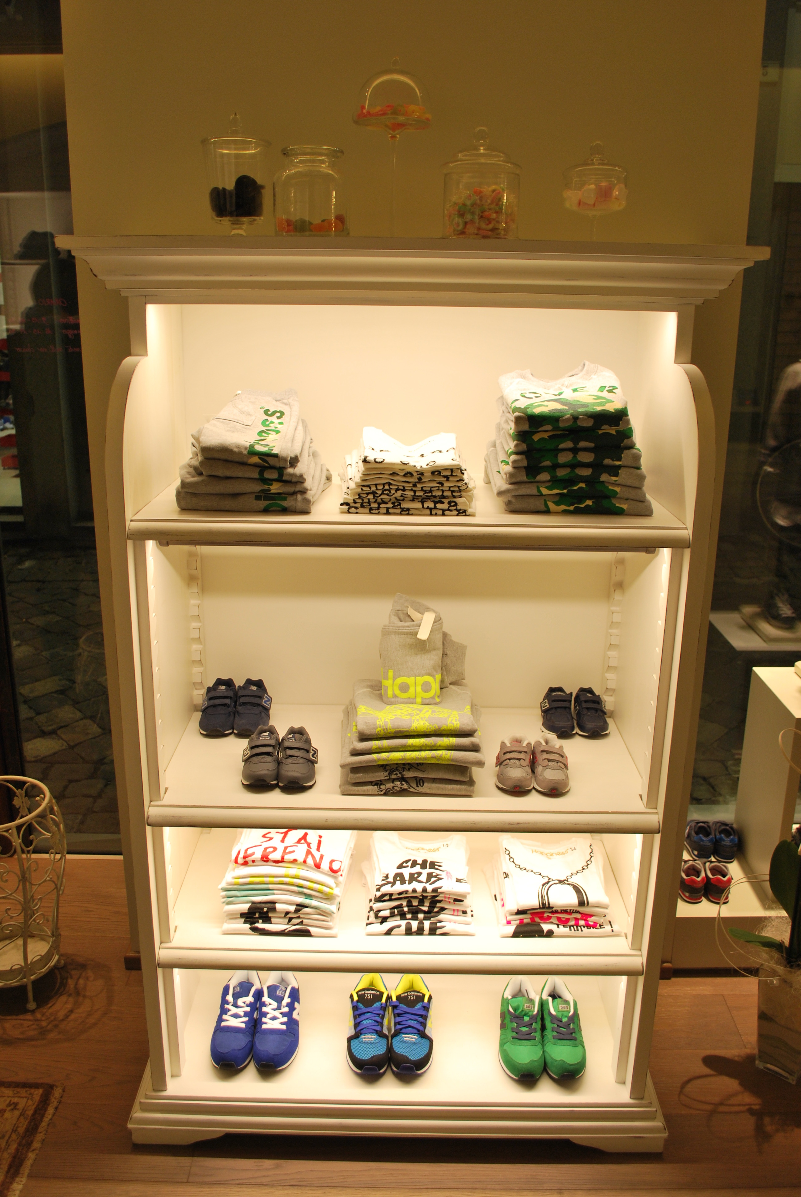 意大利儿童服装店“猫头鹰与狐狸”-9