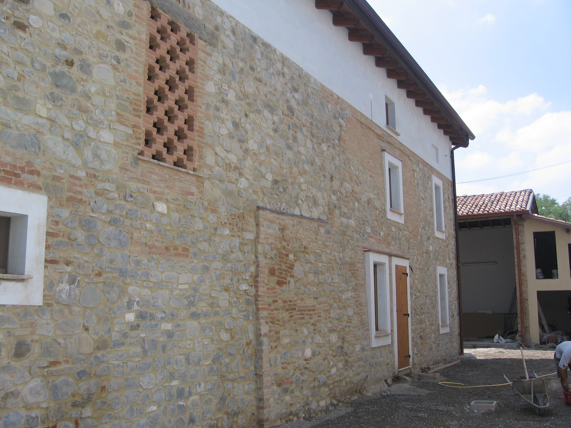 2000 年 Pedemontana 公寓修复 | 历史建筑的新生-44