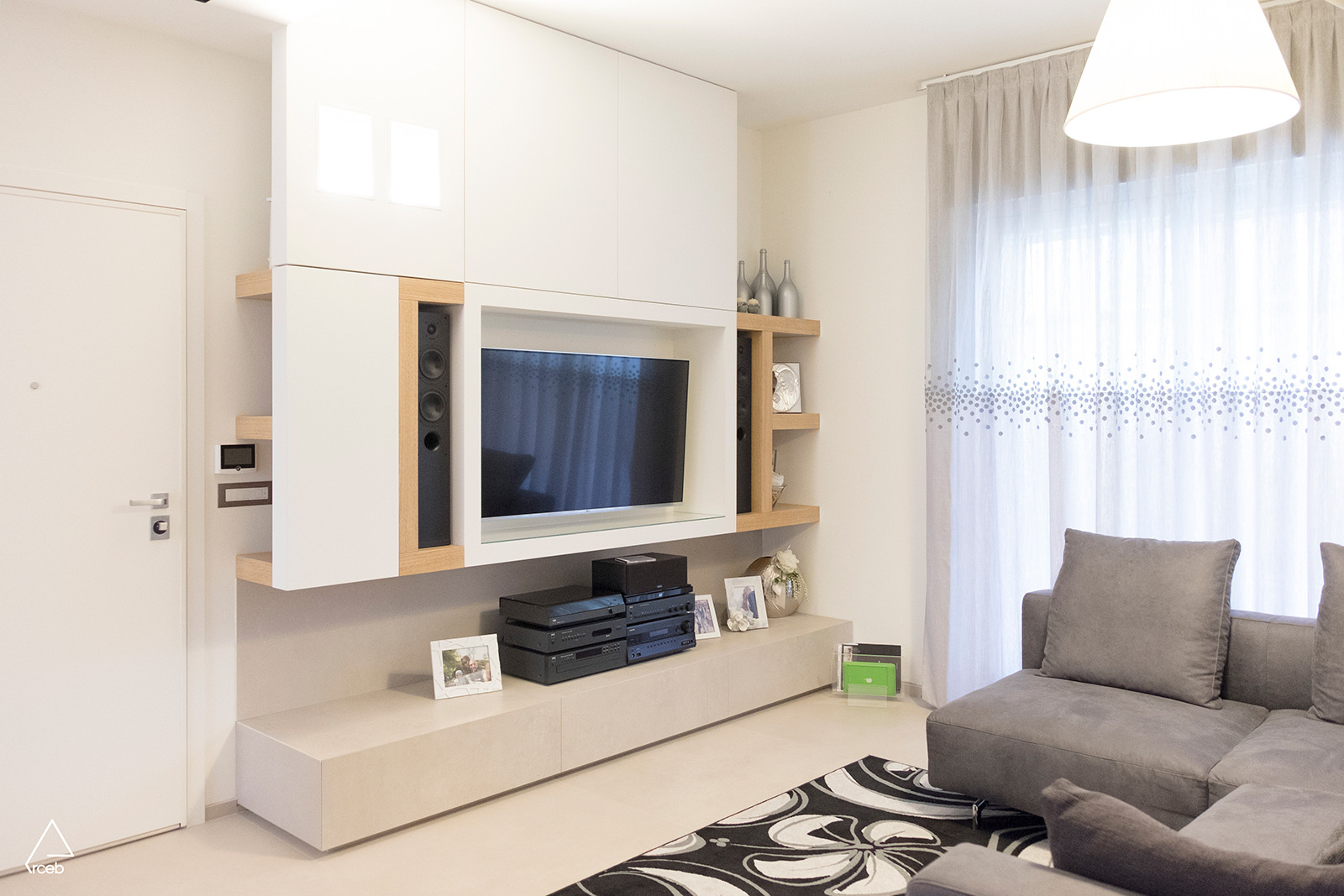 意大利豪华住宅，精致设计与材质的完美融合-3