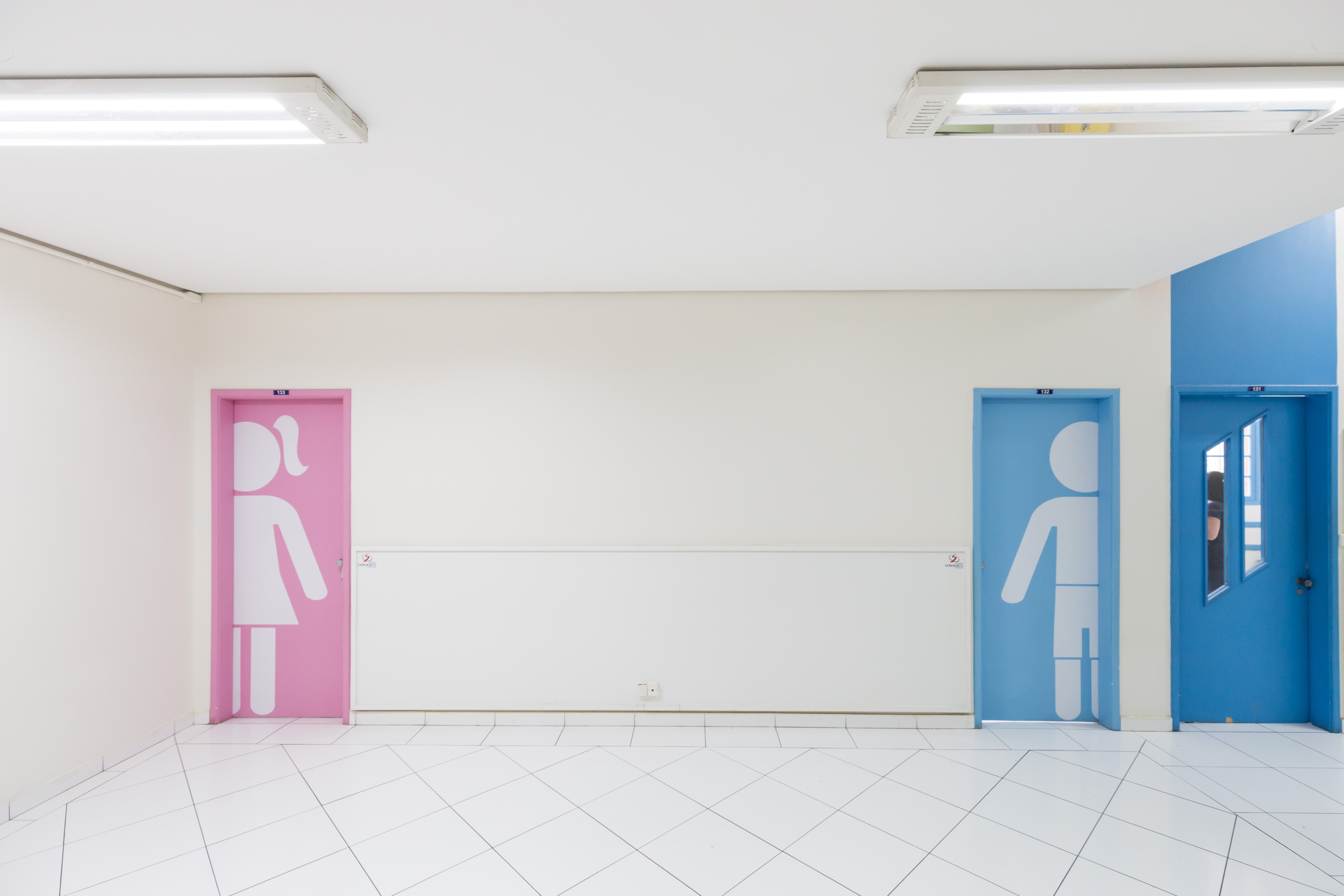 巴西幼儿园色彩斑斓的空间设计-3