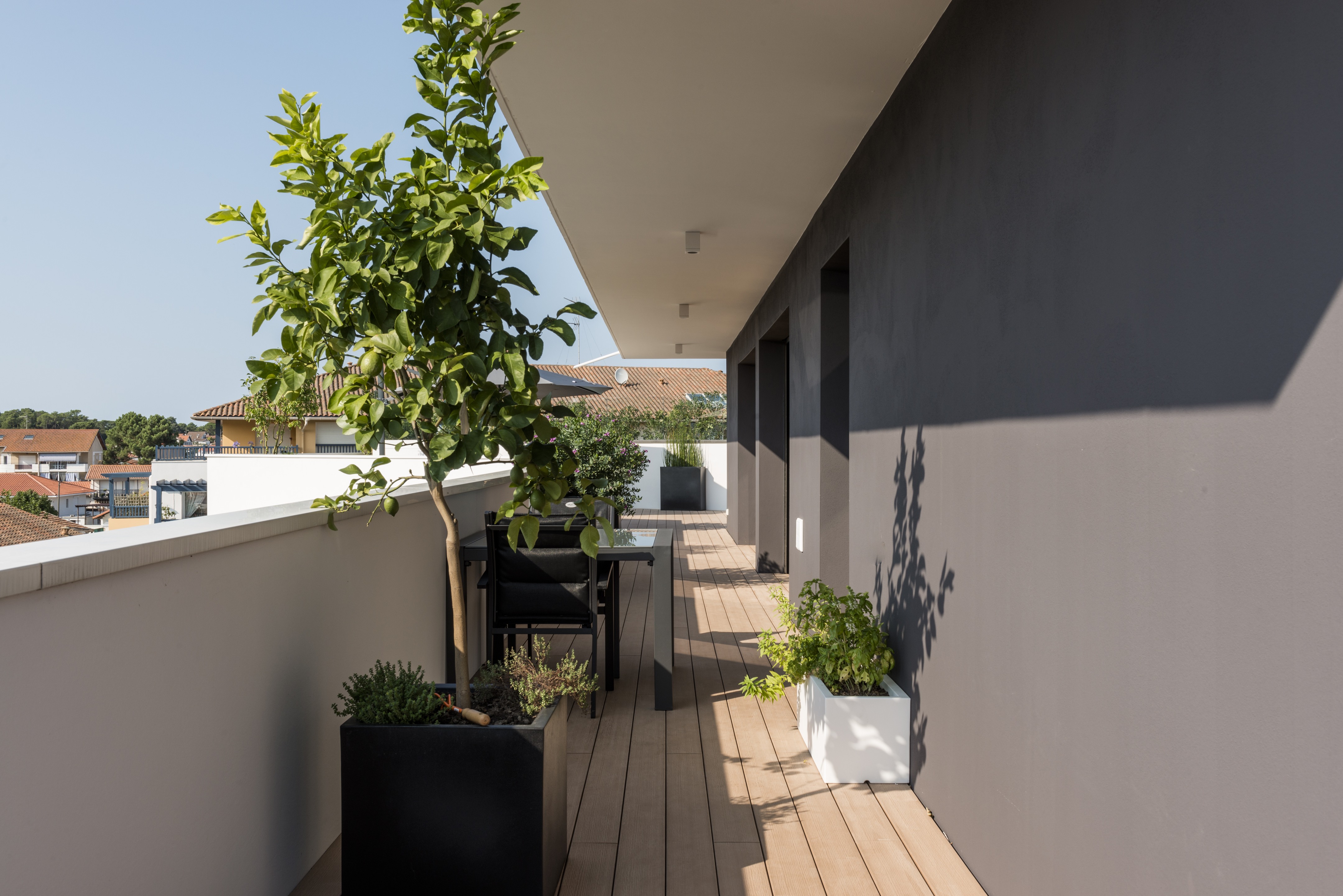 法国安吉特海滨公寓与办公建筑-41