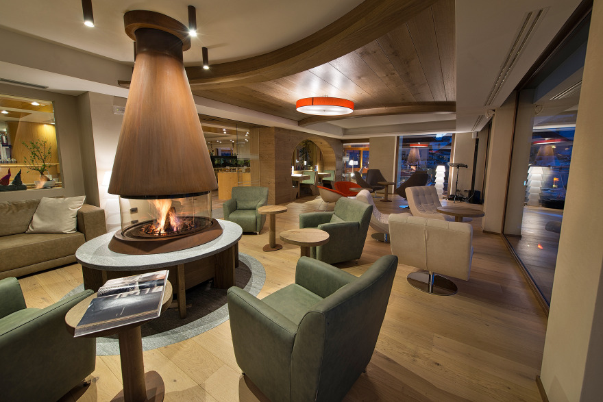 意大利 Livigno 酒店“Baita Montana”自然元素主题设计-5