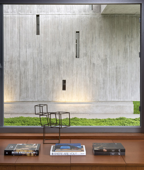 绿意盎然的山间别墅-30