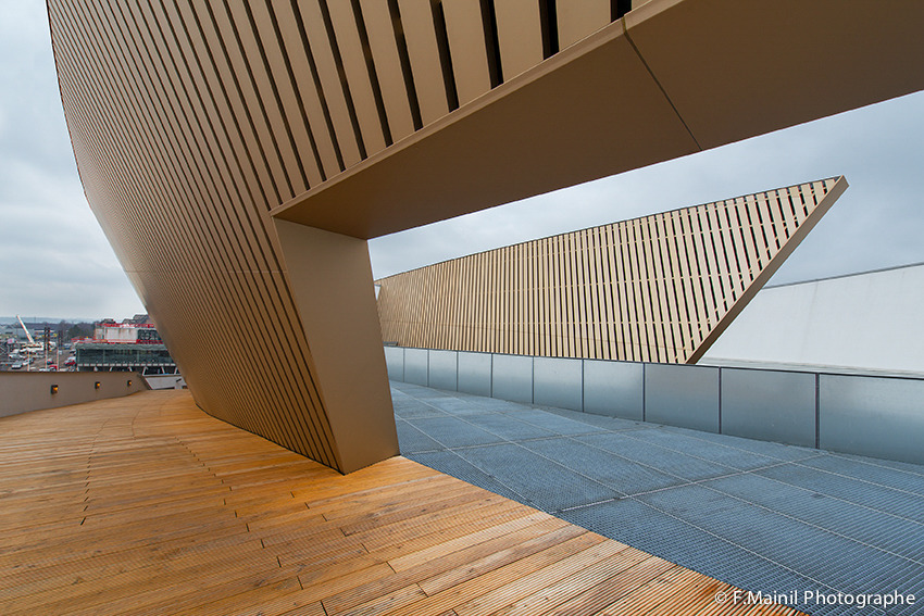 2015 年完成的比利时蒙斯市政府大楼室内设计-8