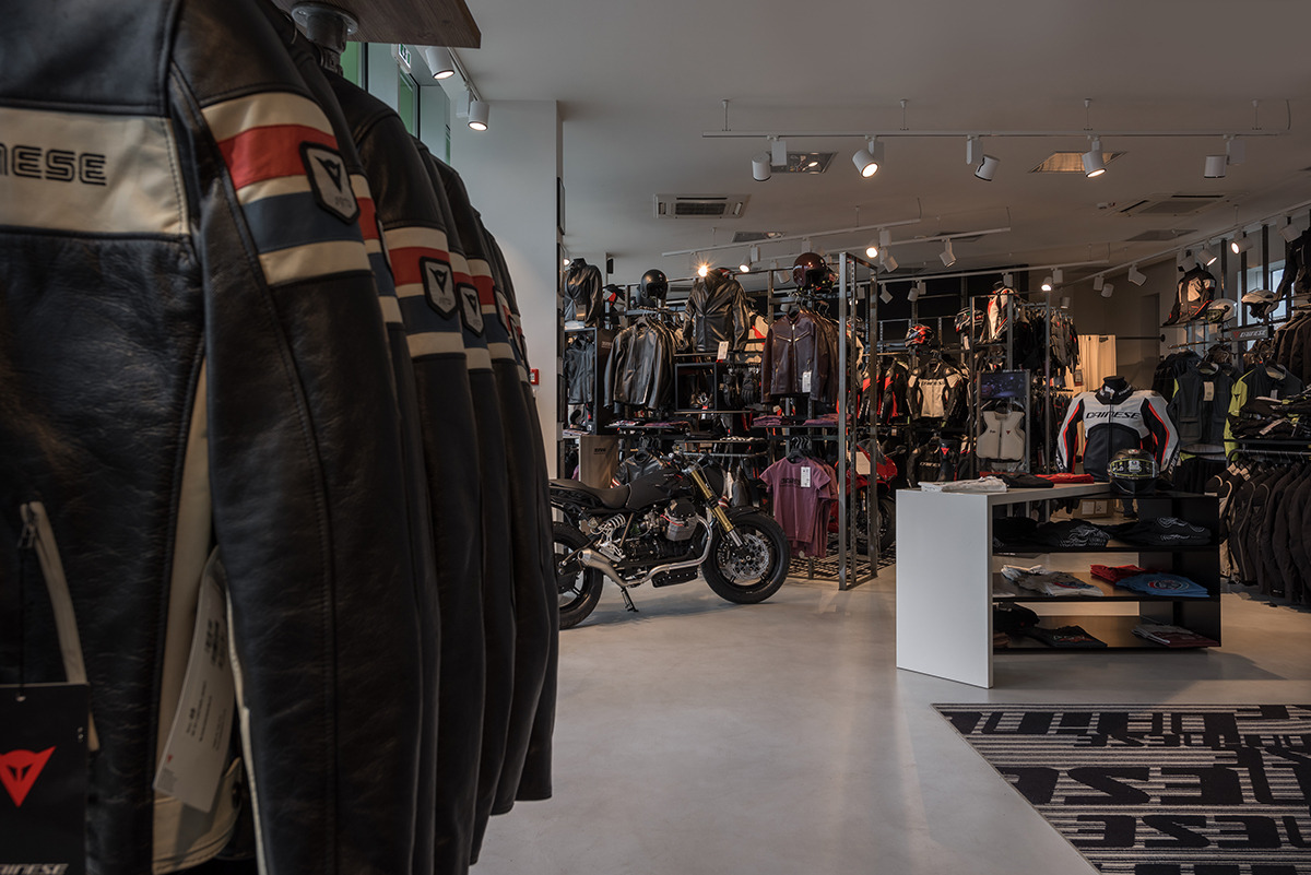 永恒的树脂地面 | Dainese Store 案例解析-9